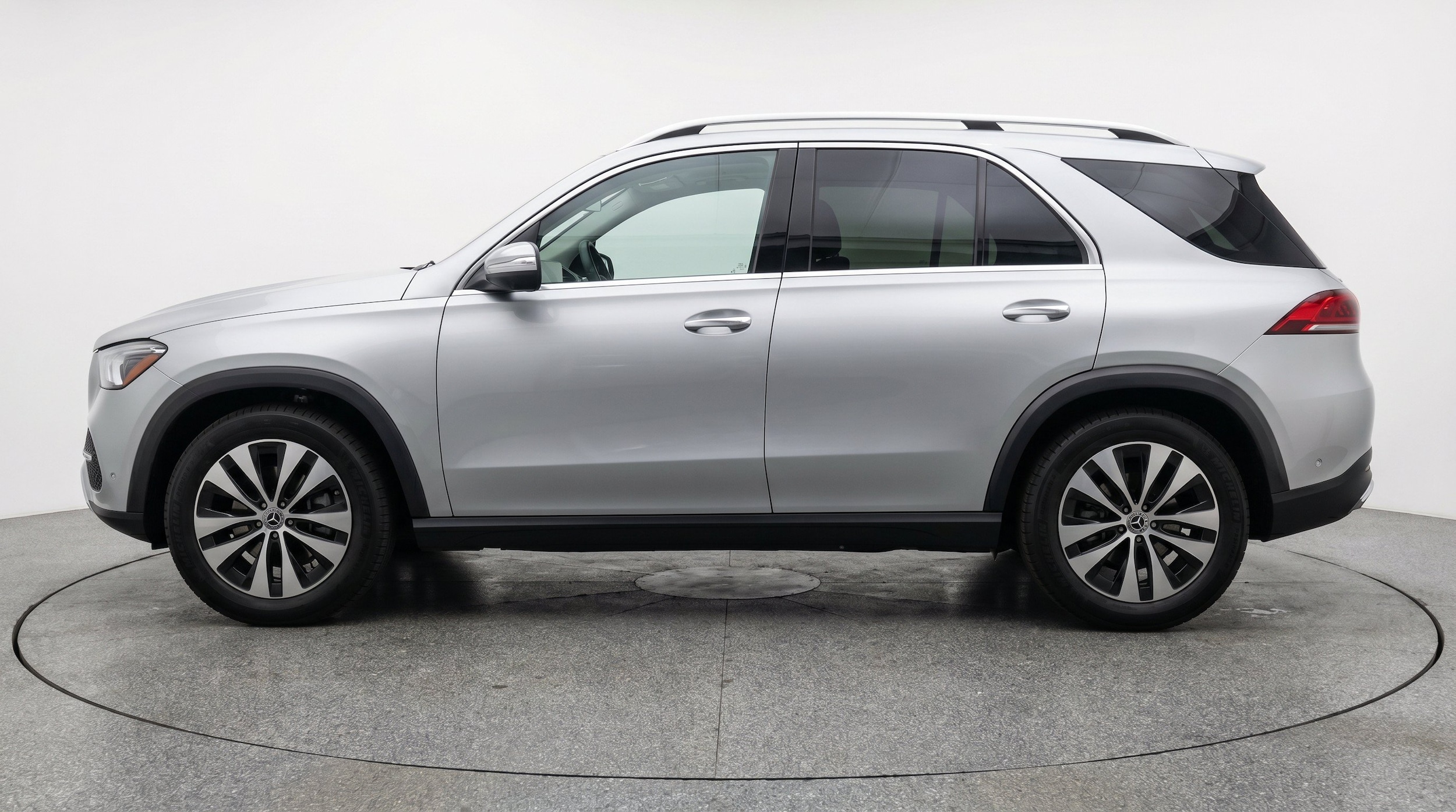 Thumbnail: 2026 Mercedes-Benz GLE - 5