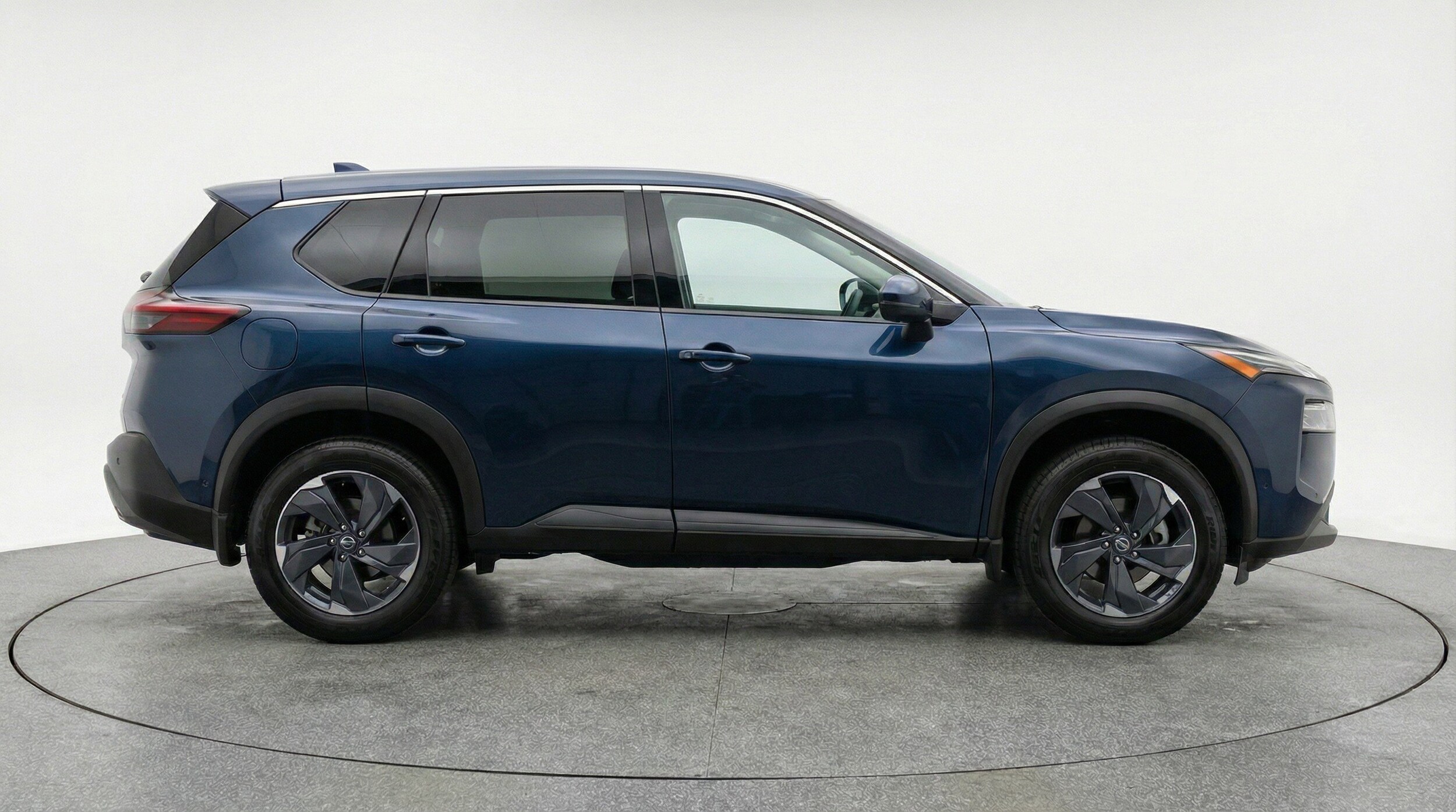 Thumbnail: 2025 Nissan Rogue - 5