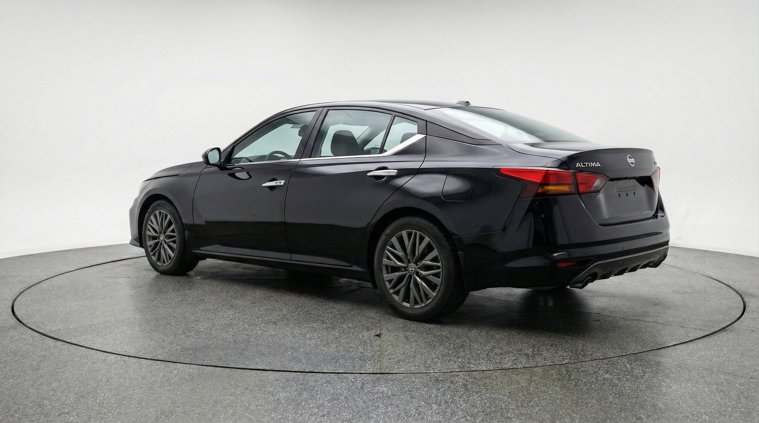 Thumbnail: 2025 Nissan Altima - 6