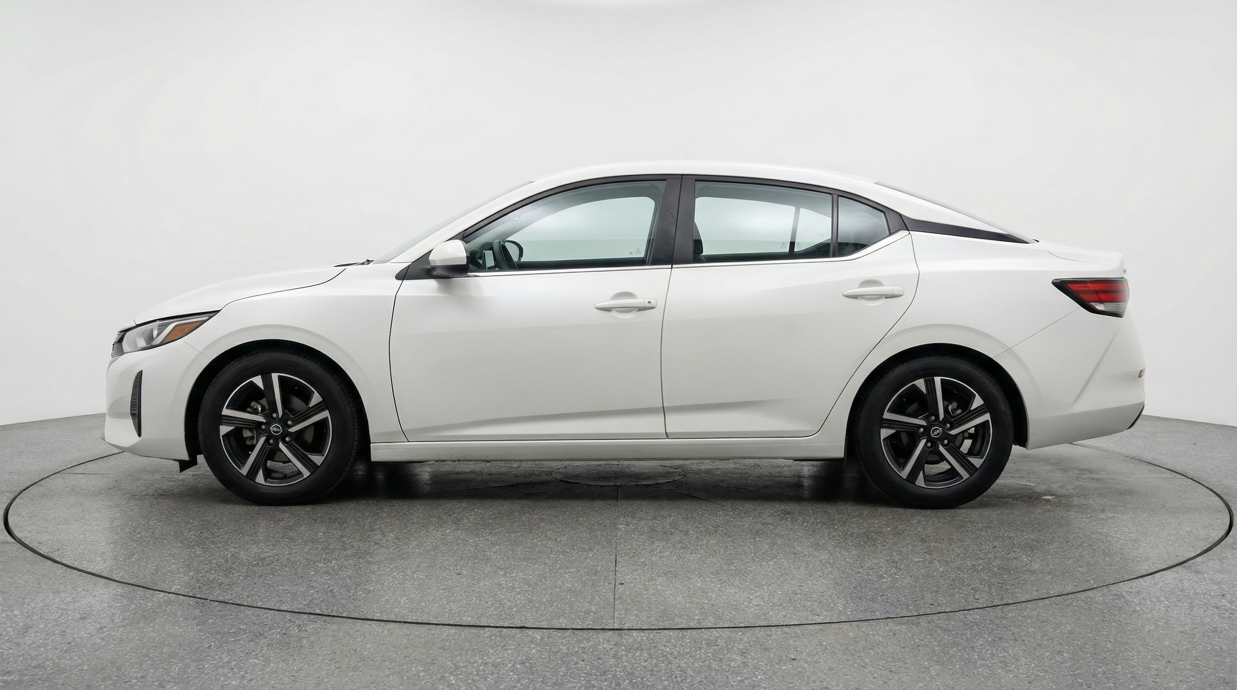 Thumbnail: 2025 Nissan Sentra - 4