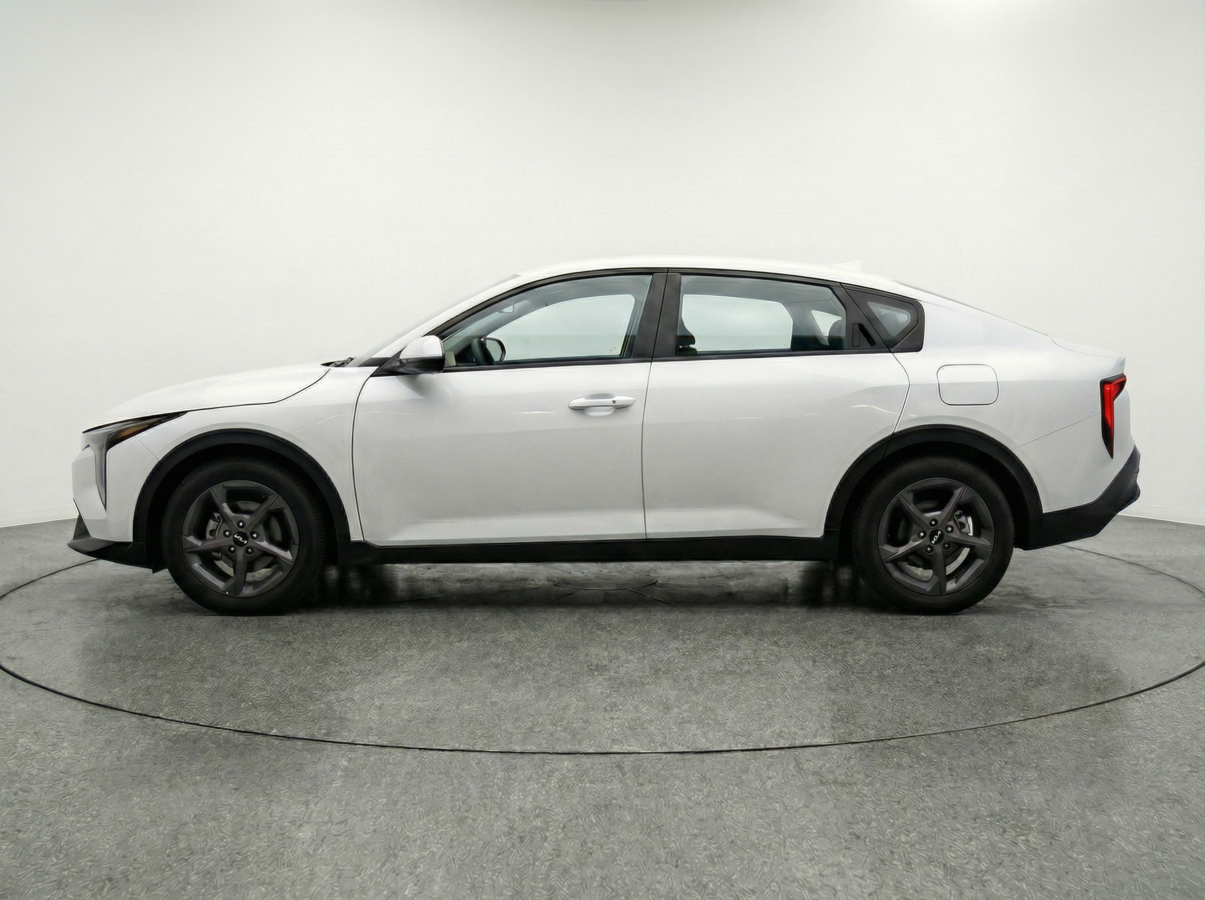 Thumbnail: 2025 Kia K4 - 4