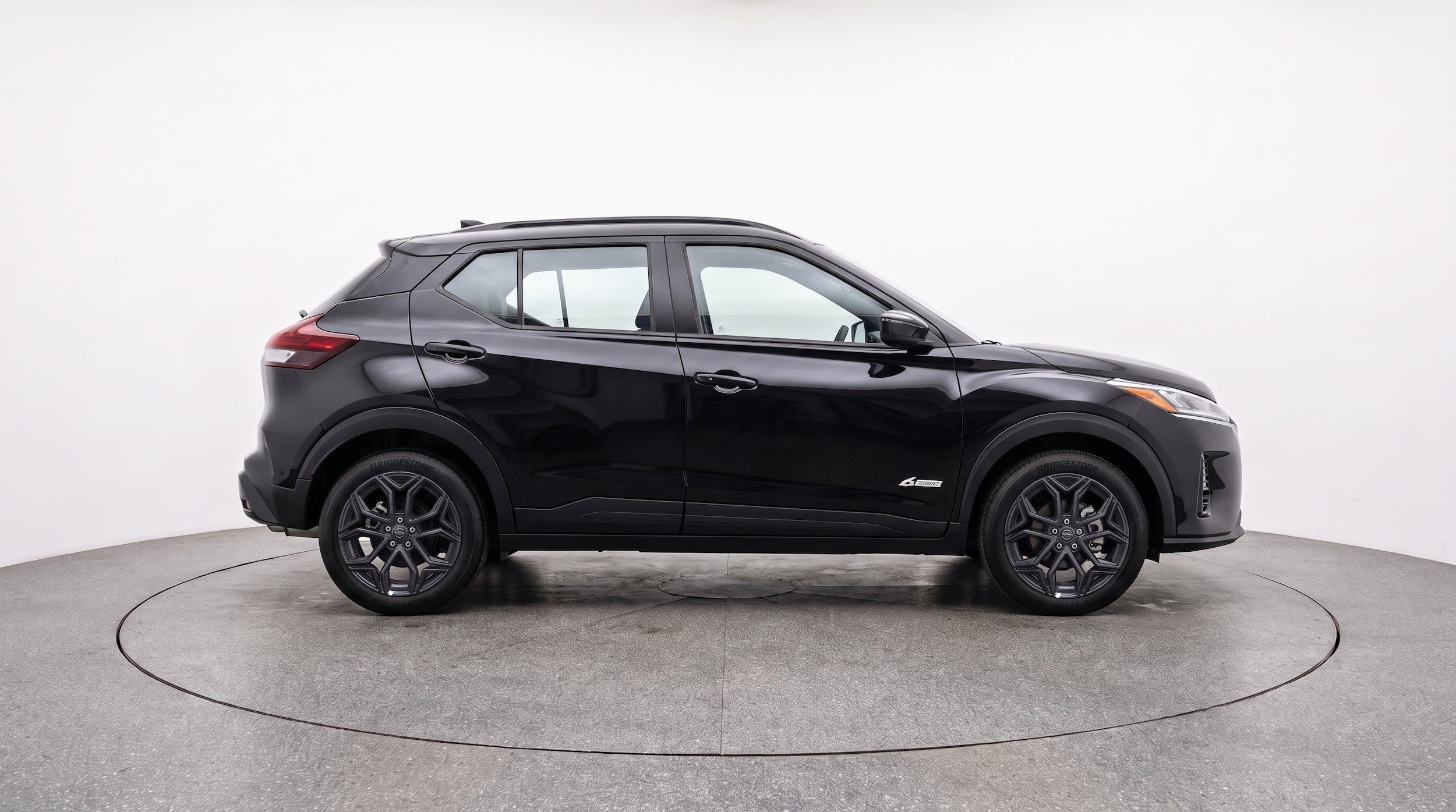 Thumbnail: 2026 Nissan Kicks - 10