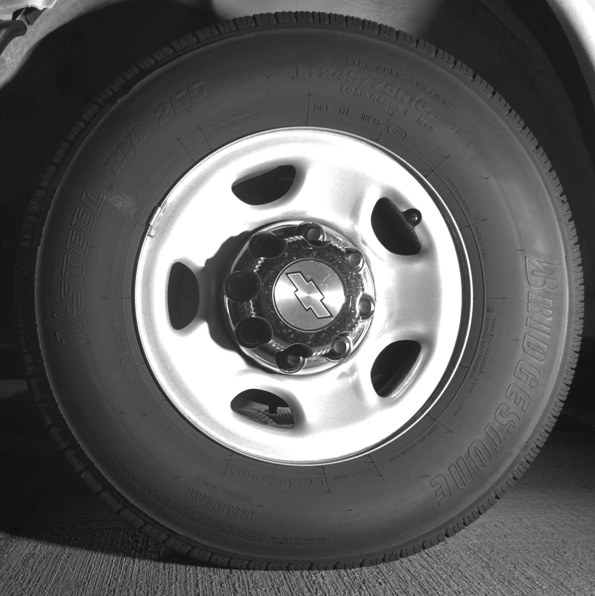 Thumbnail: 2025 Chevrolet Express - 12