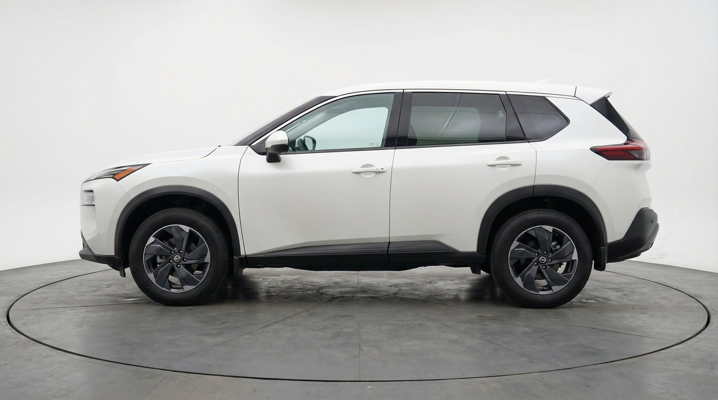 Thumbnail: 2025 Nissan Rogue - 5