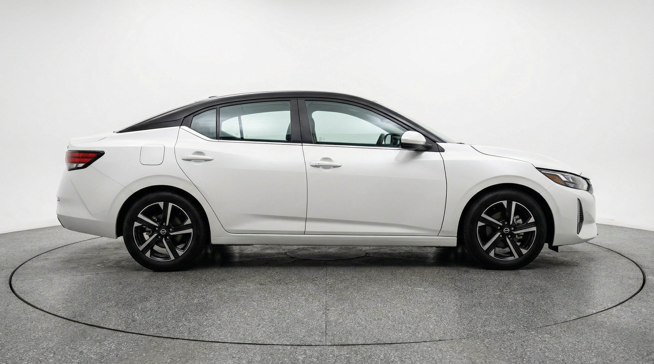 Thumbnail: 2025 Nissan Sentra - 11