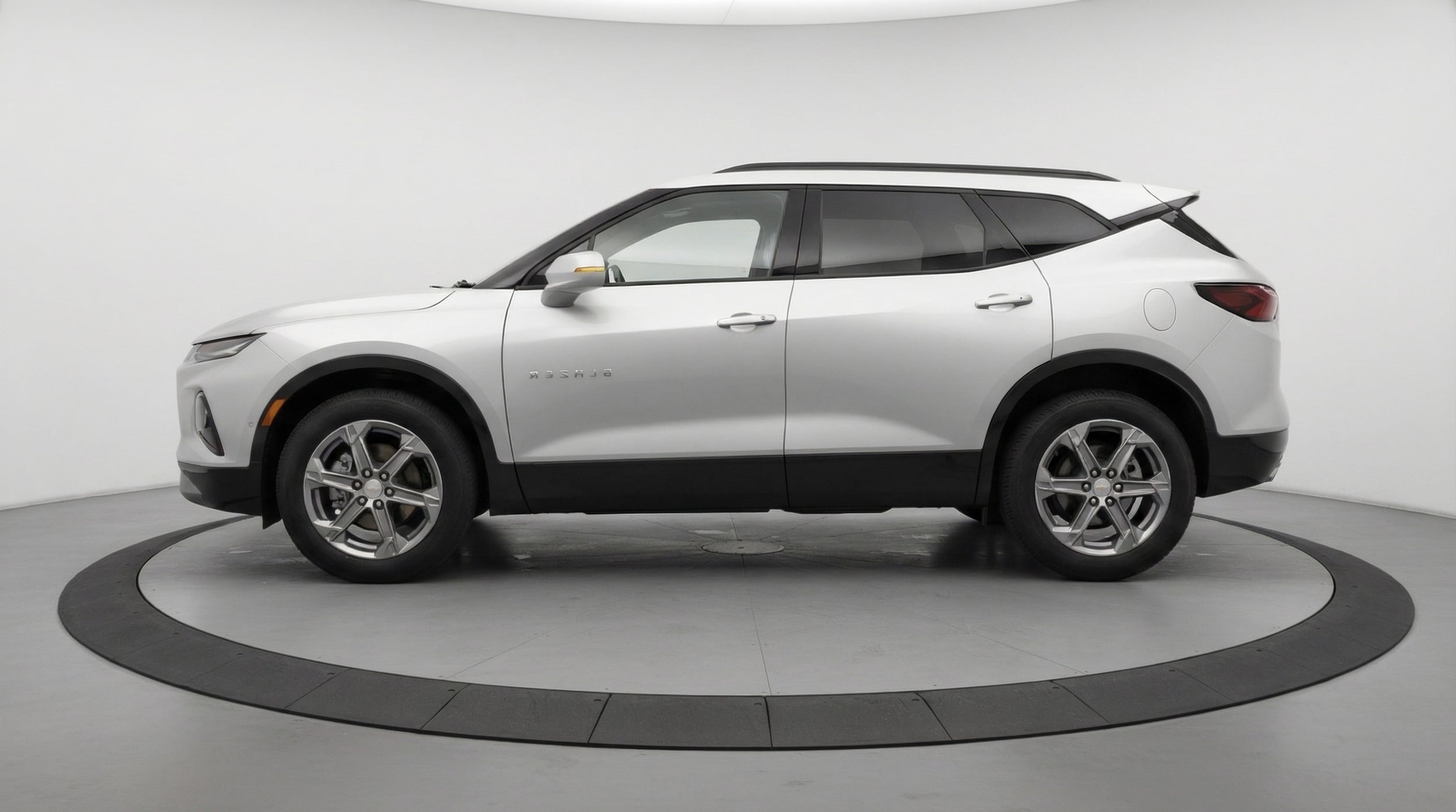 Thumbnail: 2025 Chevrolet Blazer - 4