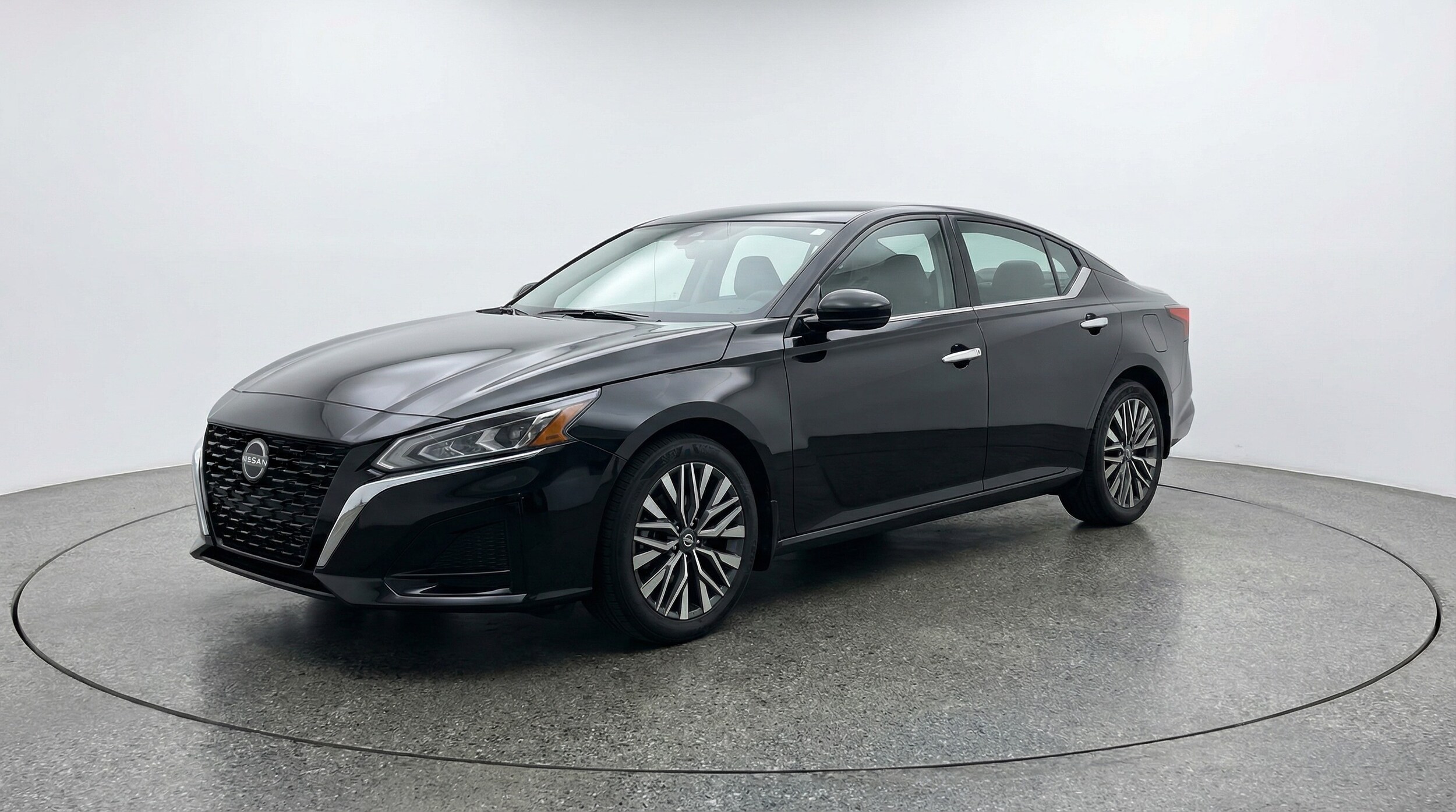 Thumbnail: 2025 Nissan Altima - 3