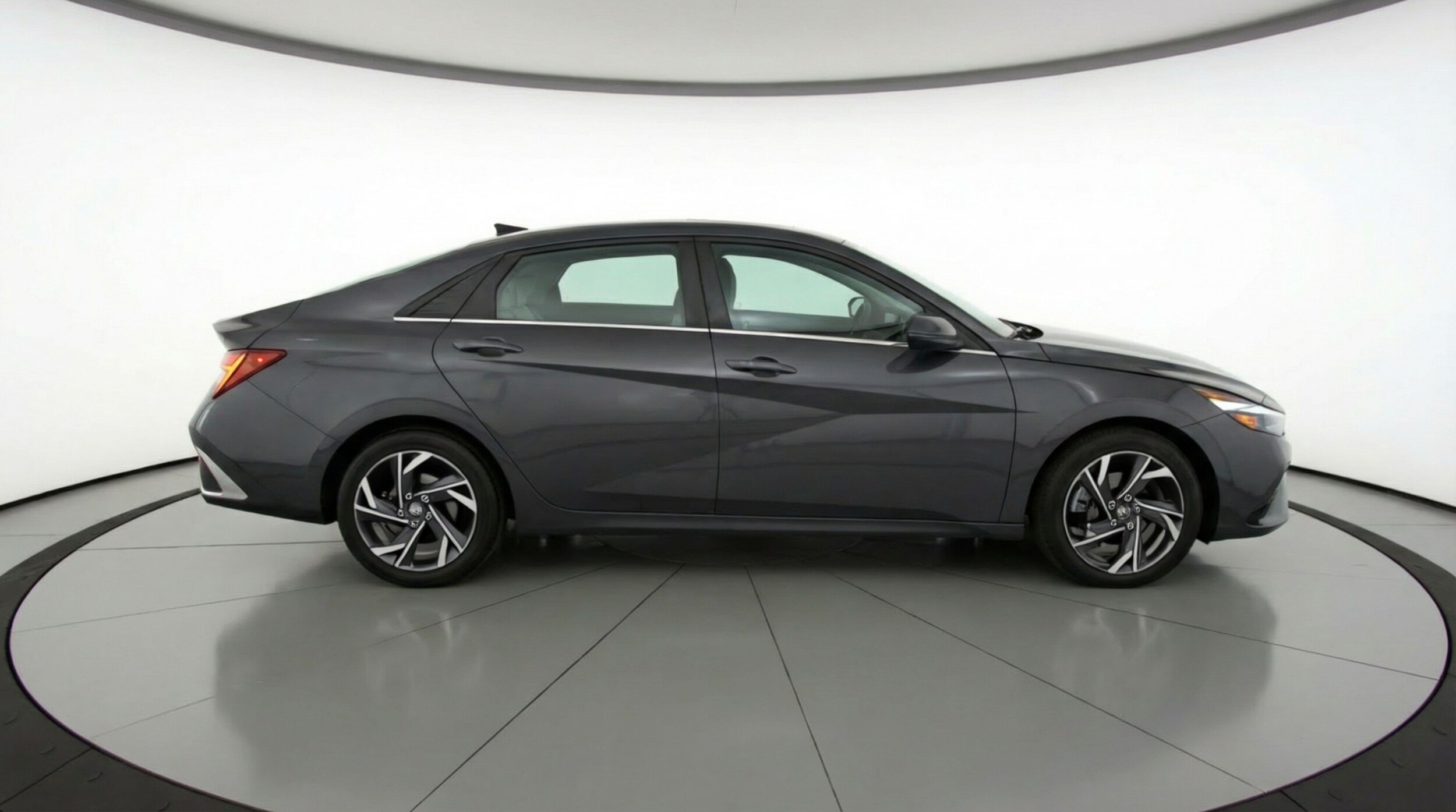 Thumbnail: 2025 Hyundai Elantra - 10