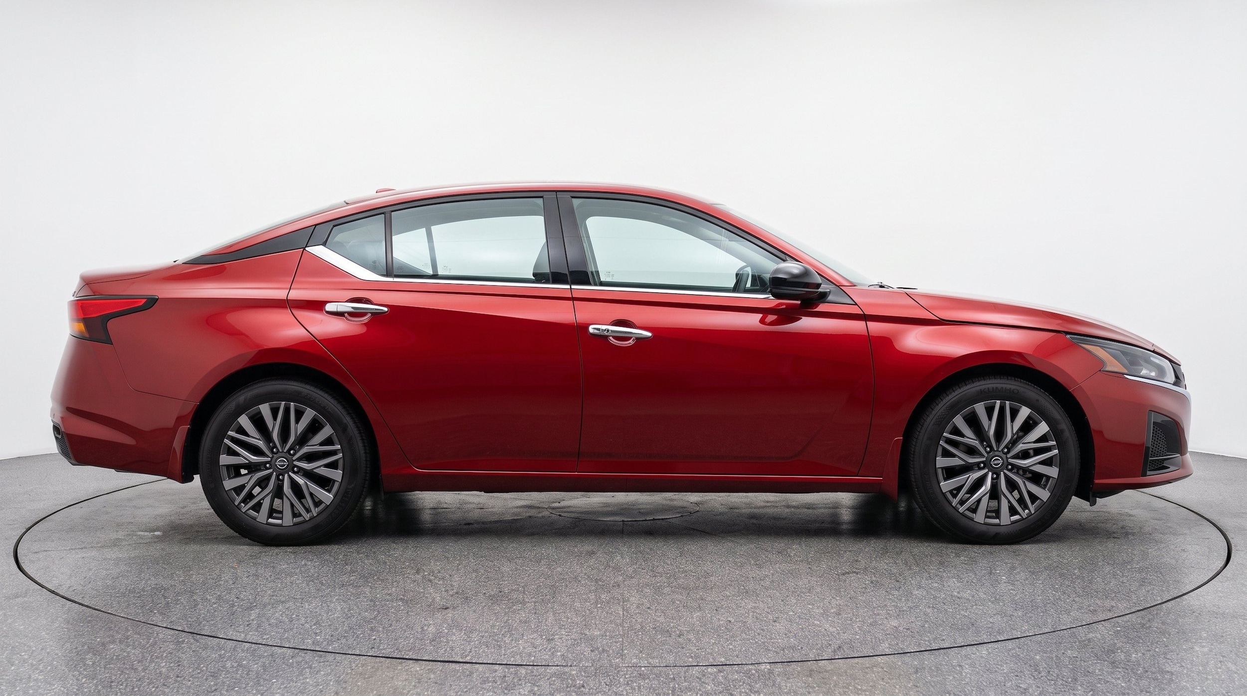 Thumbnail: 2025 Nissan Altima - 10