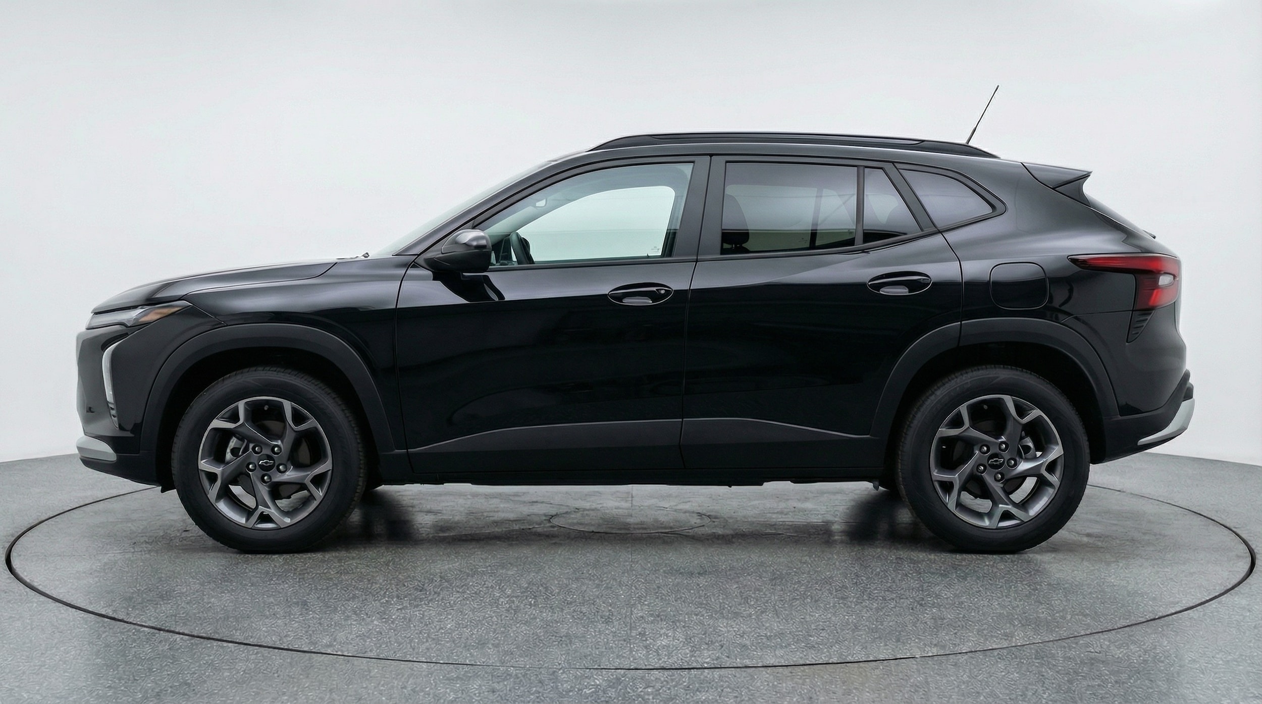 Thumbnail: 2025 Chevrolet Trax - 4