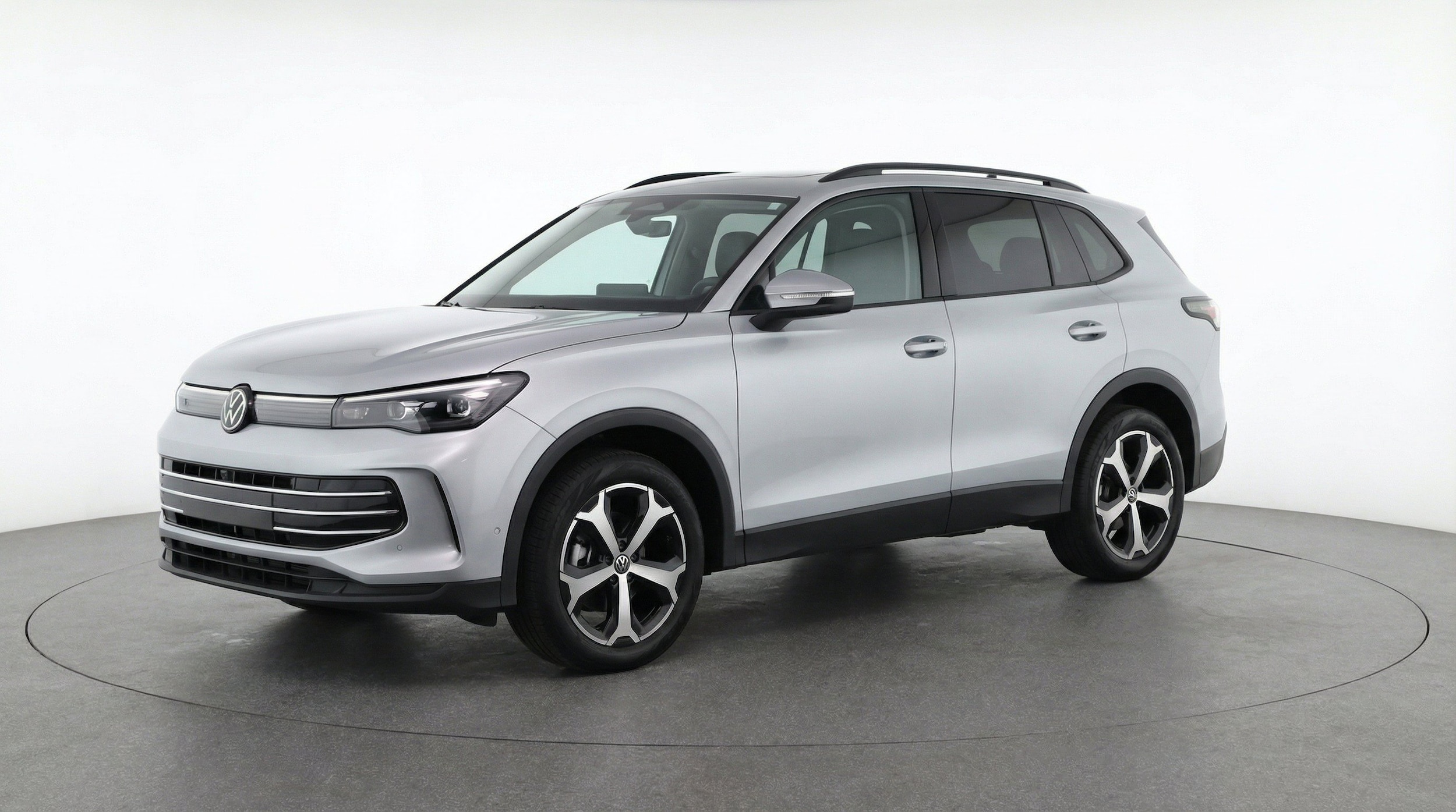 Thumbnail: 2026 Volkswagen Tiguan - 3