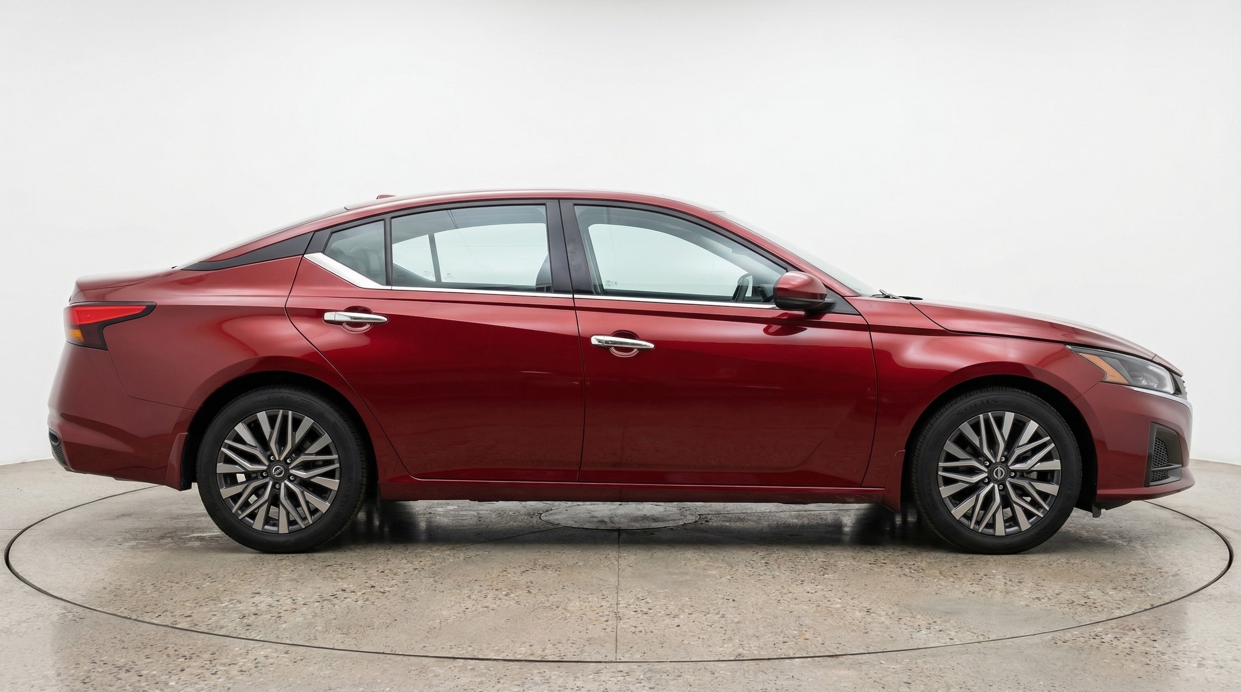 Thumbnail: 2025 Nissan Altima - 8