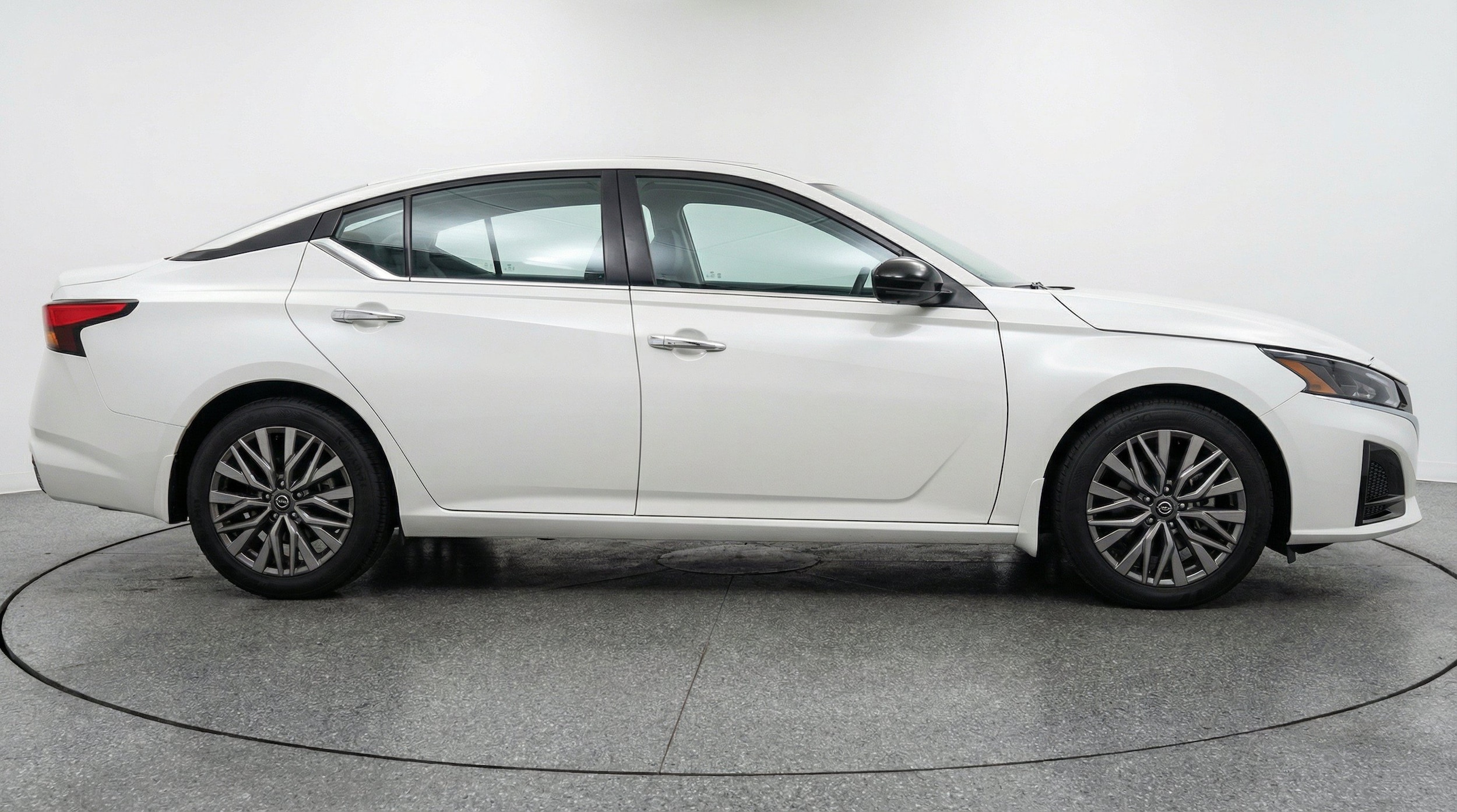 Thumbnail: 2025 Nissan Altima - 11