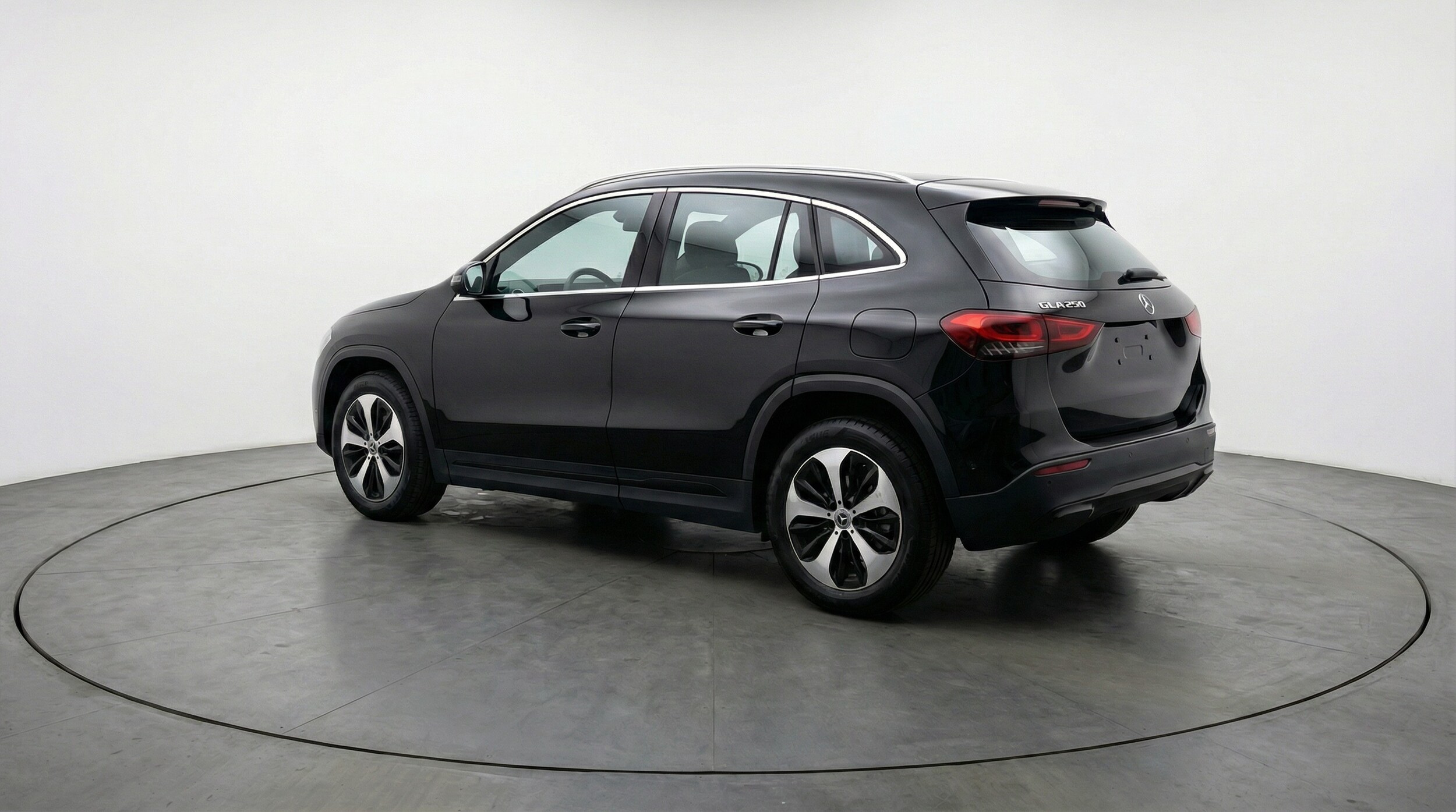 Thumbnail: 2025 Mercedes-Benz GLA - 5