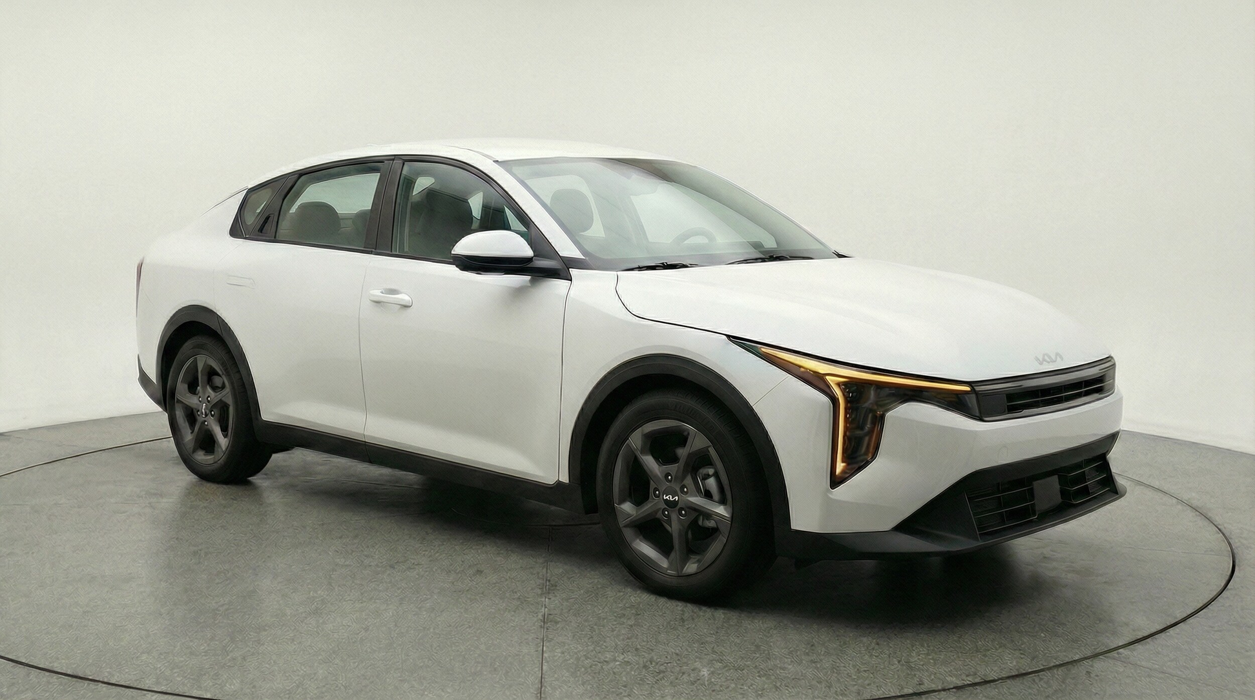 Thumbnail: 2025 Kia K4 - 1