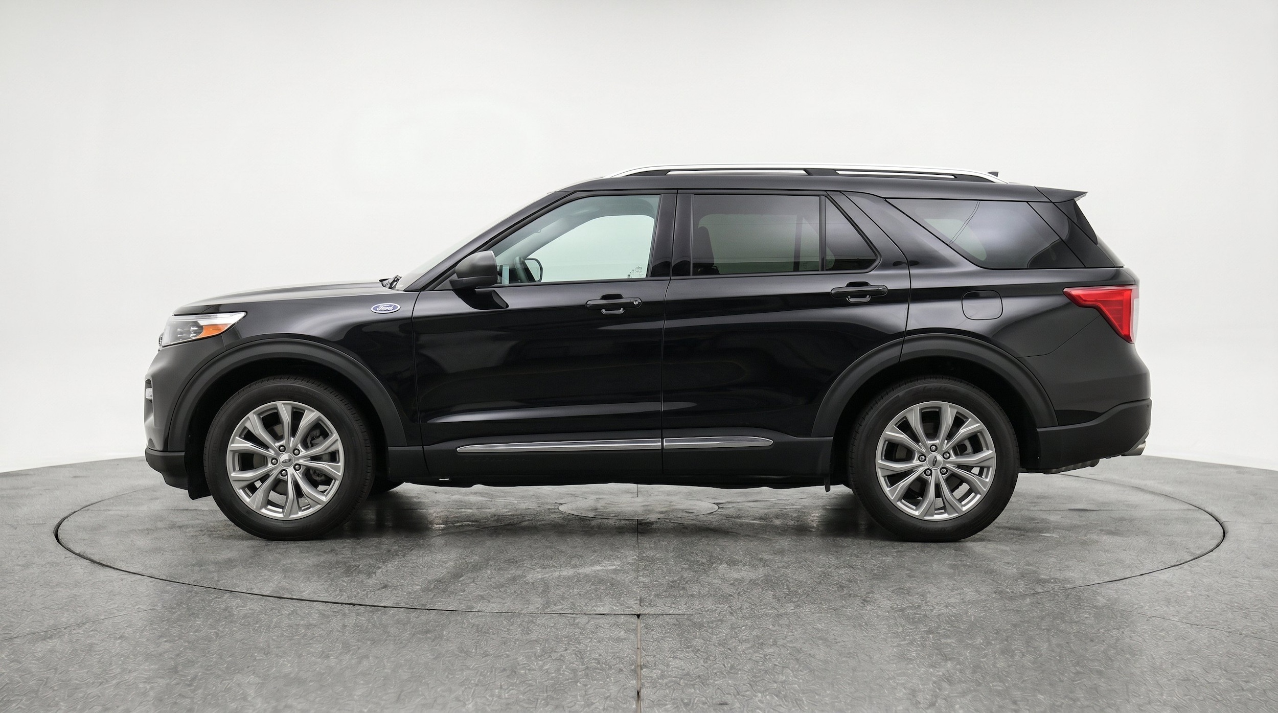 Thumbnail: 2024 Ford Explorer - 5