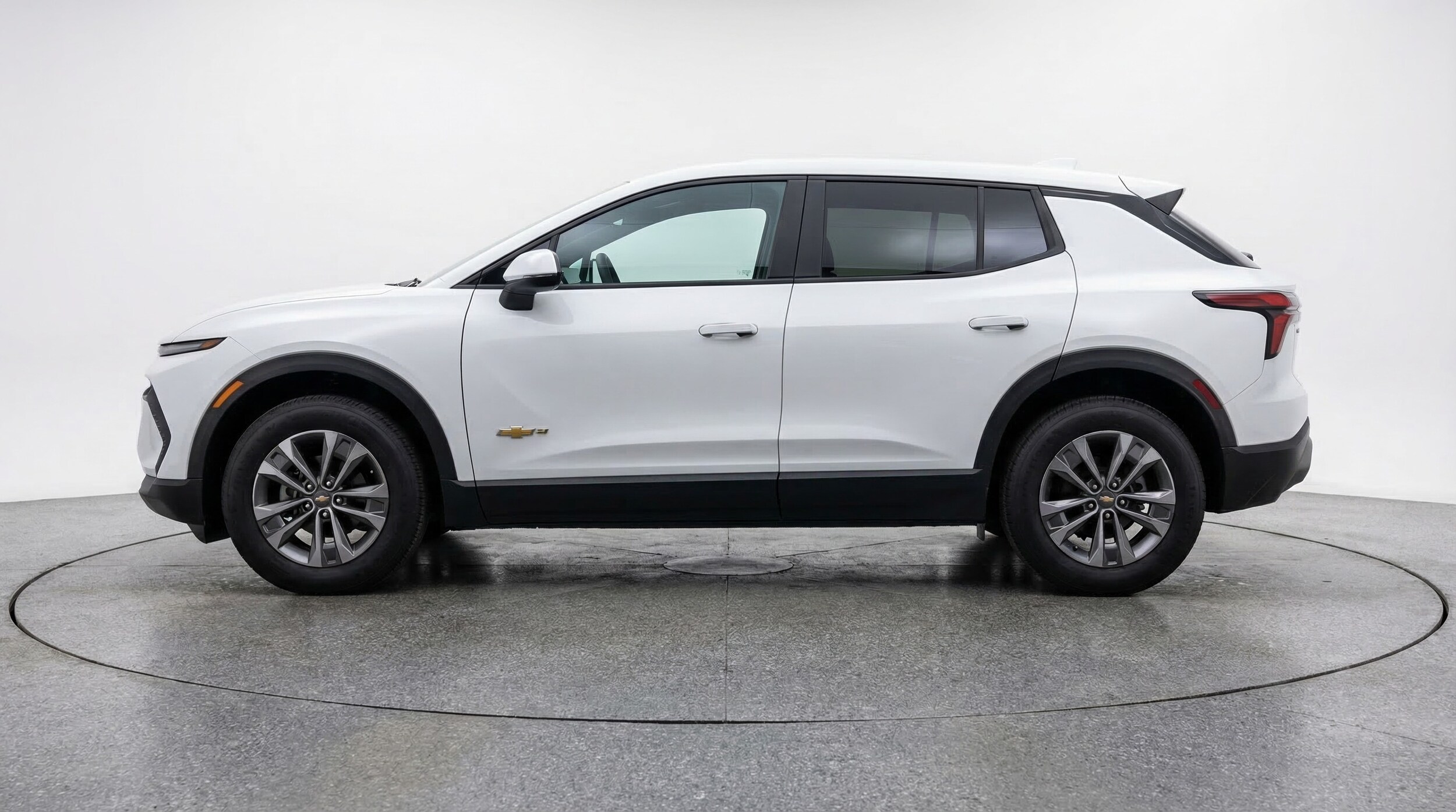 Thumbnail: 2025 Chevrolet Equinox - 4