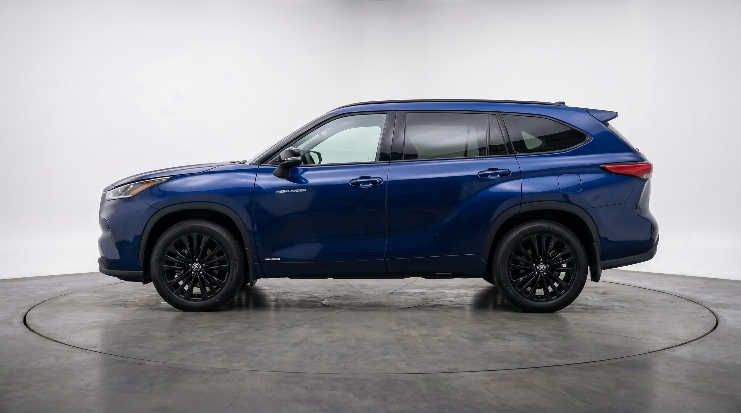 Thumbnail: 2025 Toyota Highlander - 4