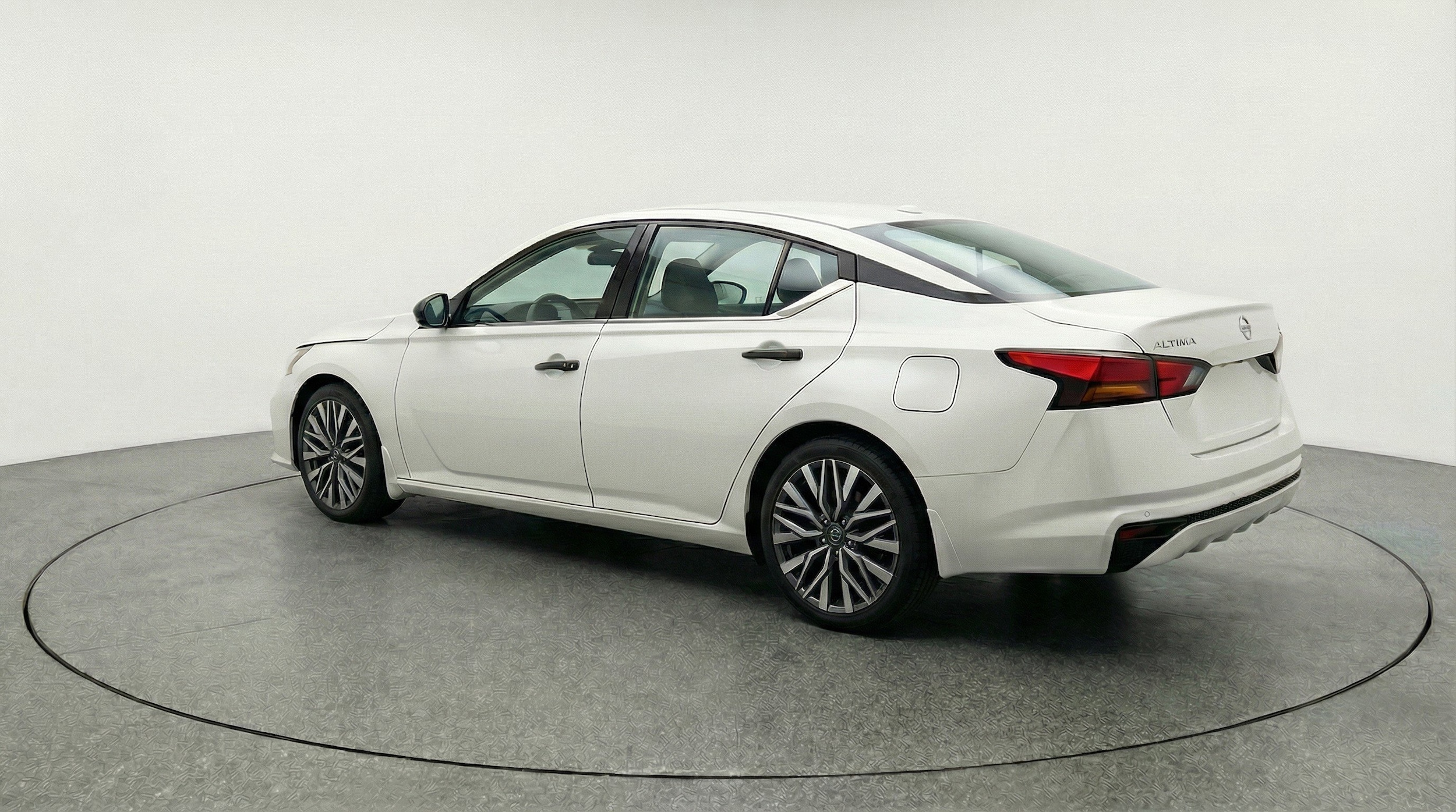 Thumbnail: 2025 Nissan Altima - 6