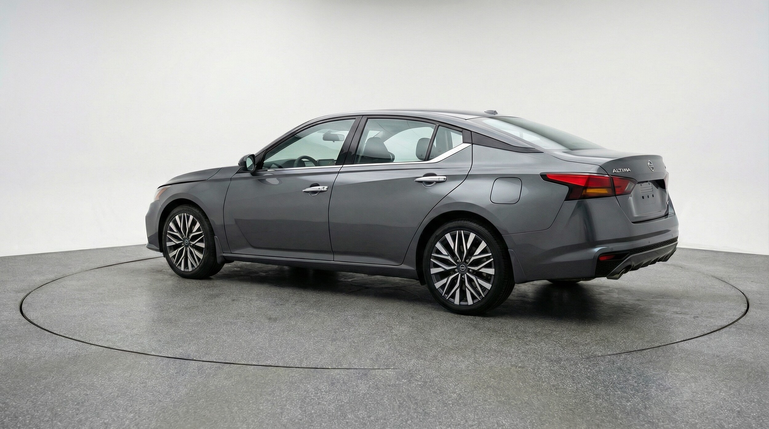 Thumbnail: 2025 Nissan Altima - 5