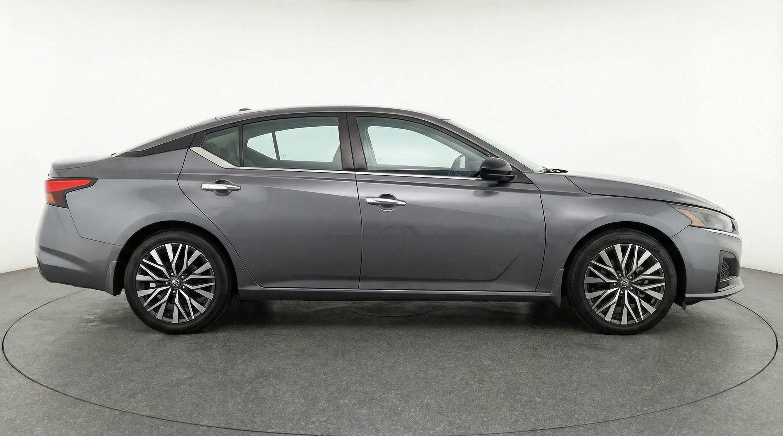 Thumbnail: 2025 Nissan Altima - 8