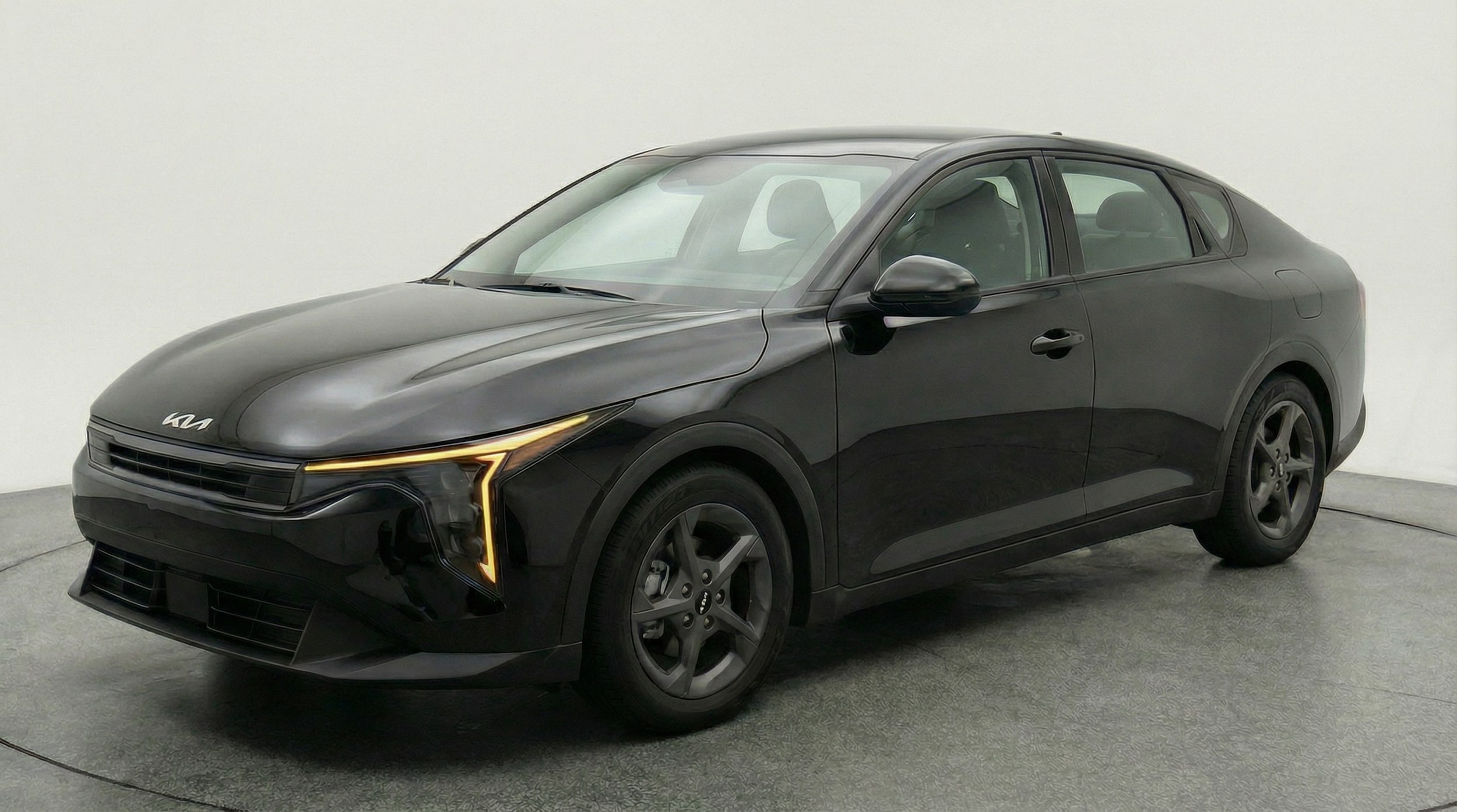 Thumbnail: 2025 Kia K4 - 3