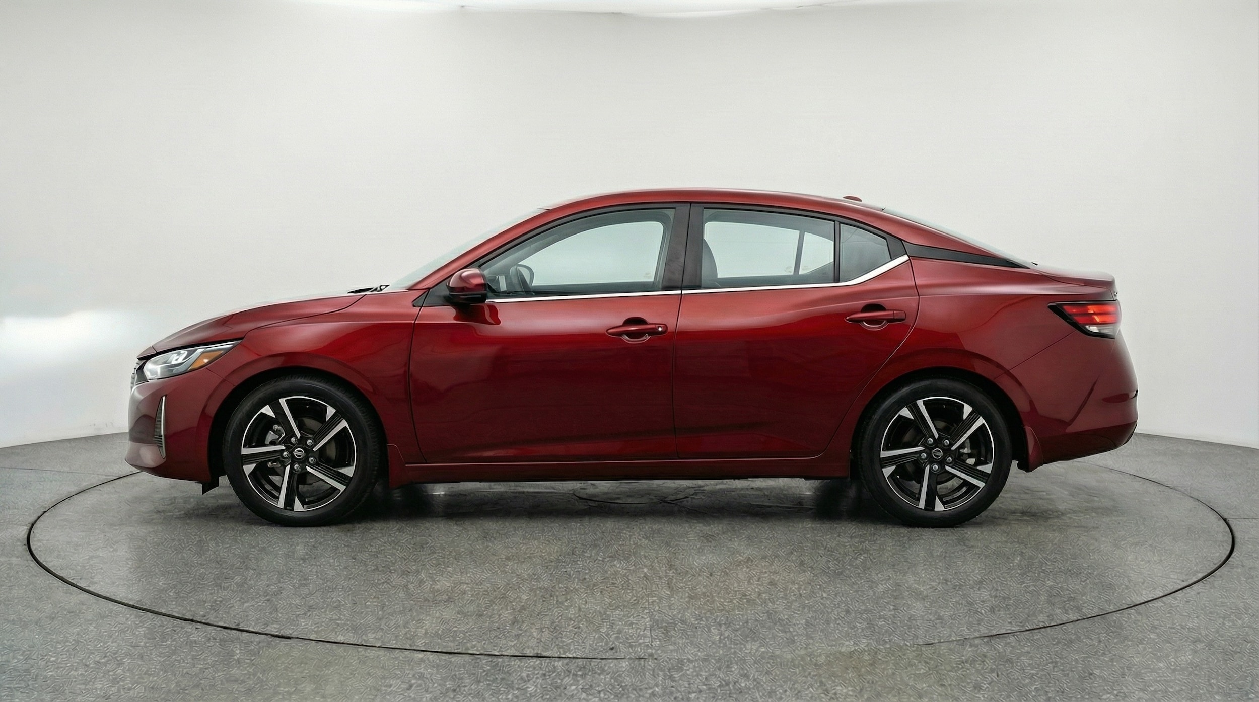 Thumbnail: 2025 Nissan Sentra - 4