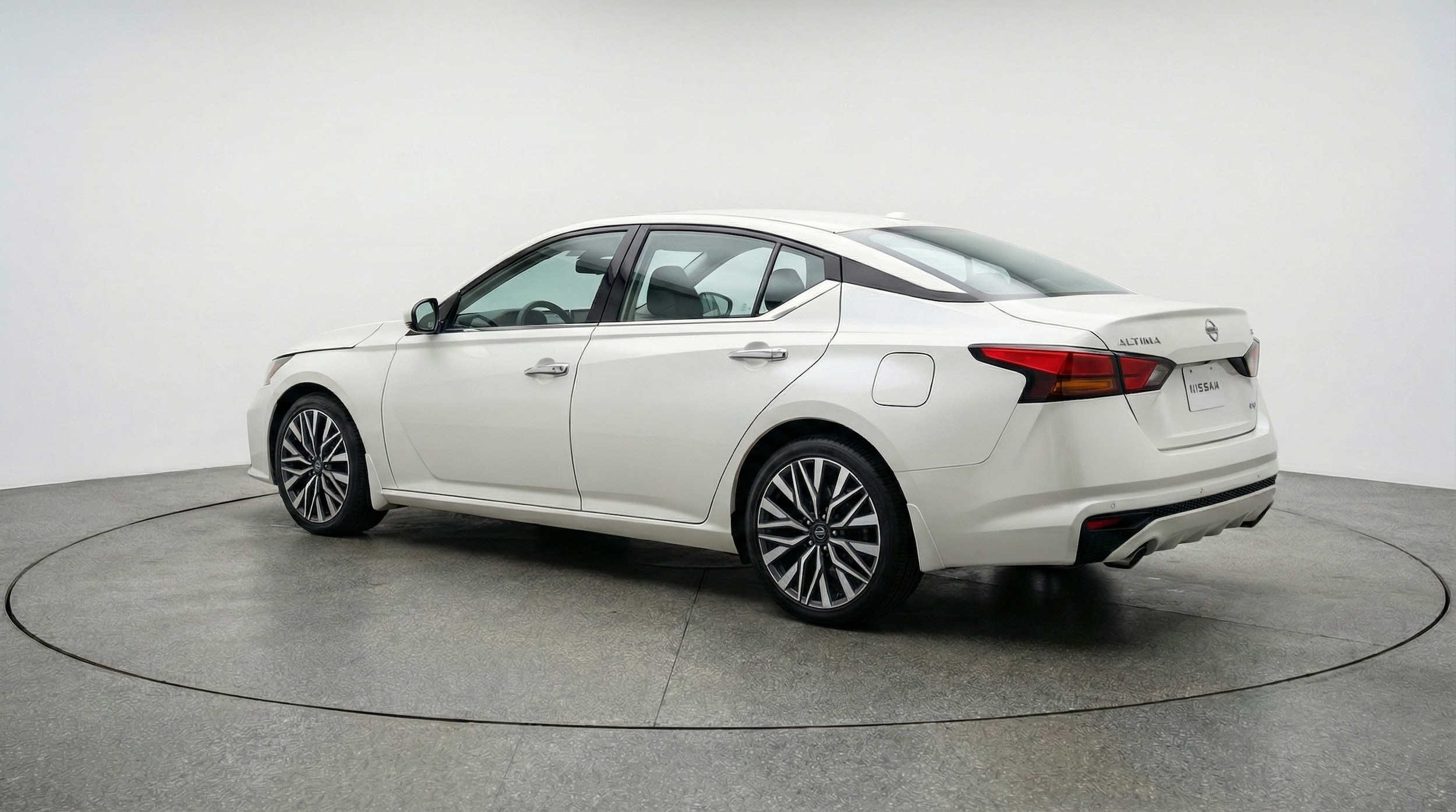 Thumbnail: 2025 Nissan Altima - 5