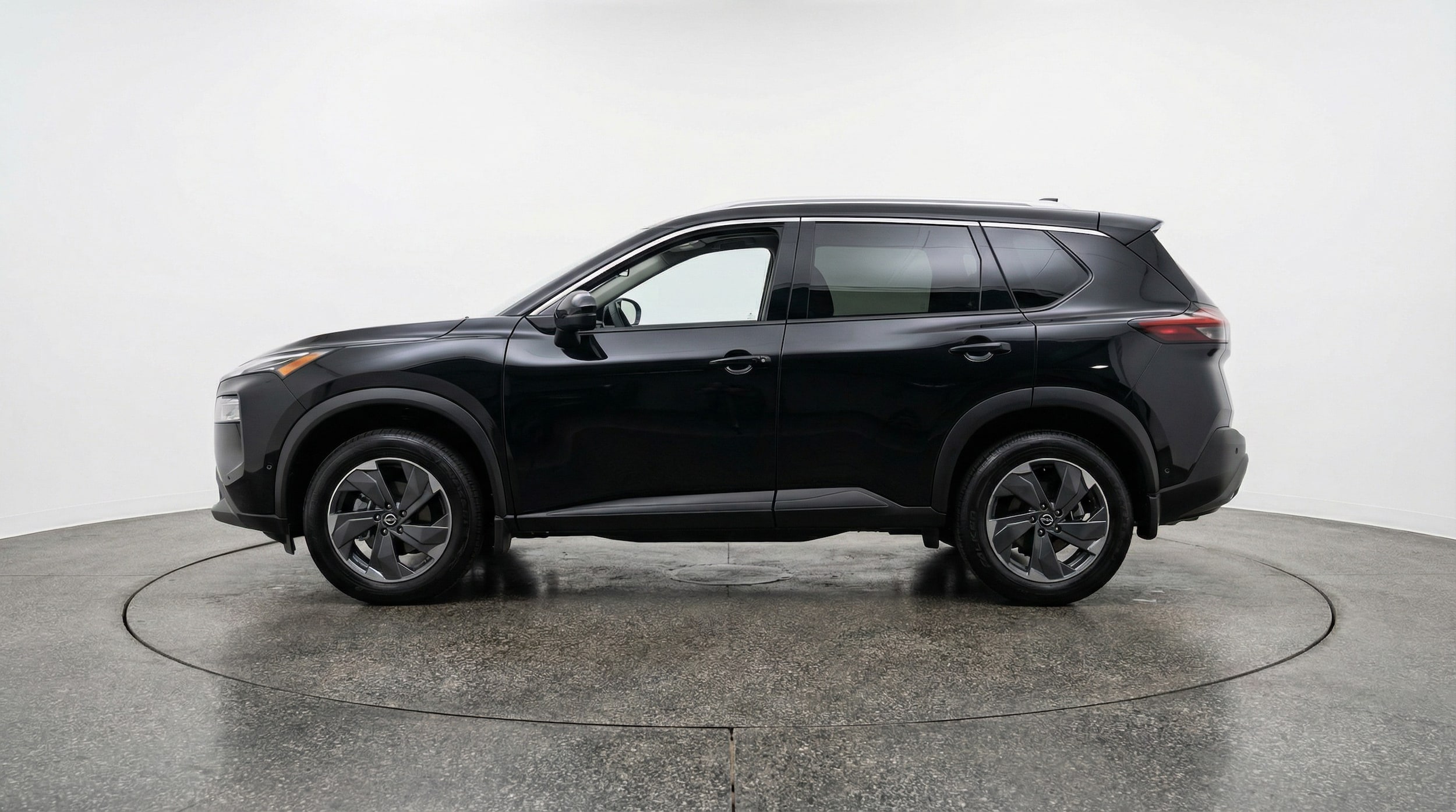 Thumbnail: 2025 Nissan Rogue - 4