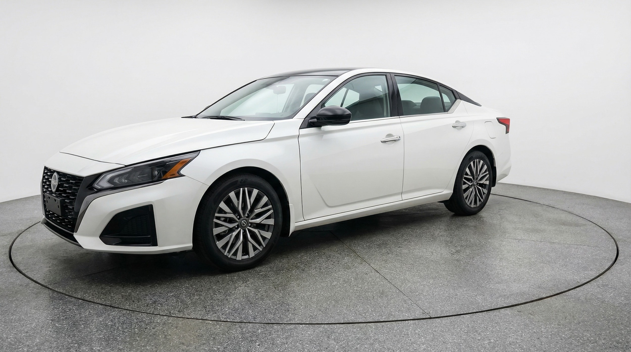 Thumbnail: 2025 Nissan Altima - 3