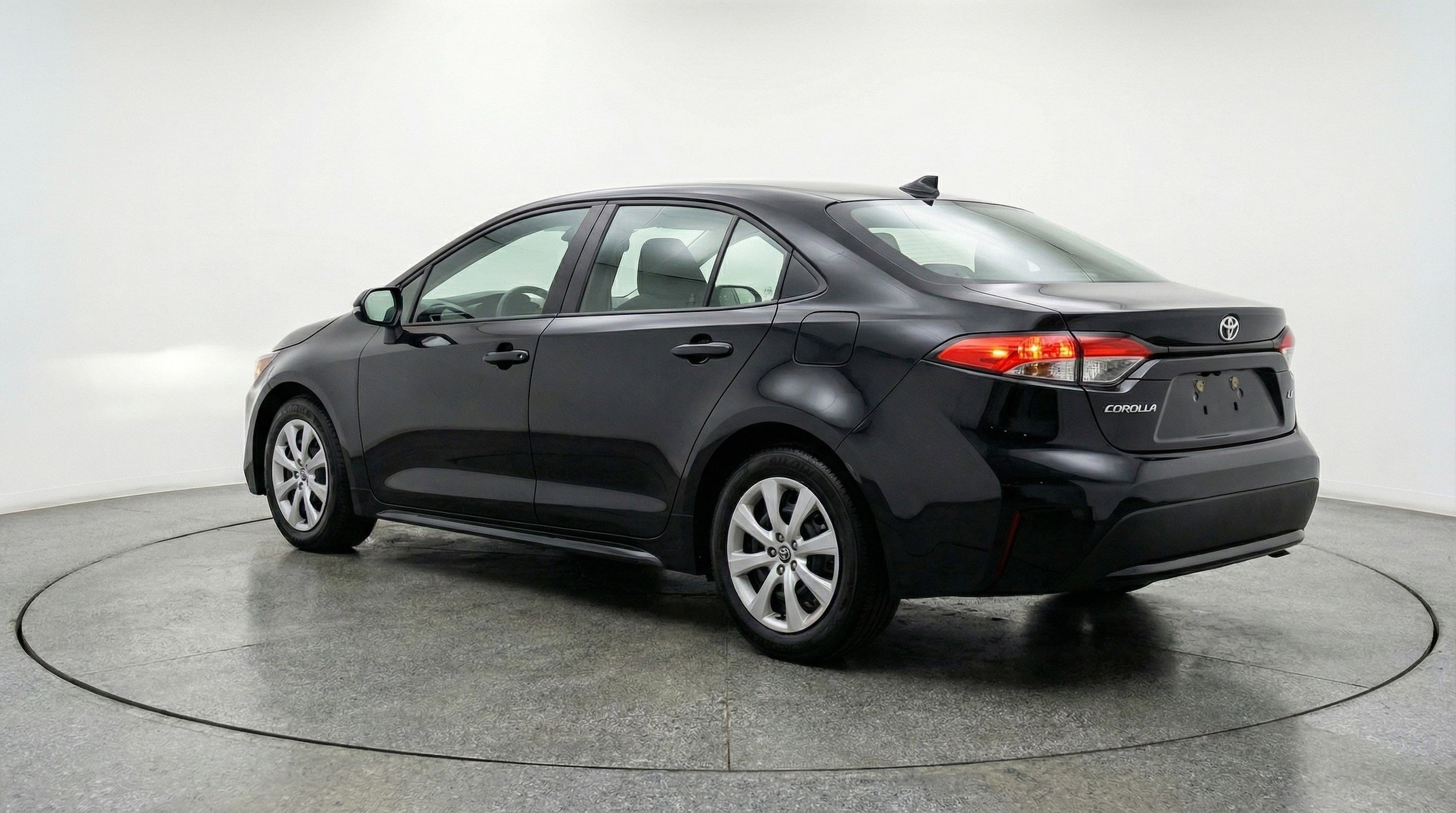 Thumbnail: 2025 Toyota Corolla - 6
