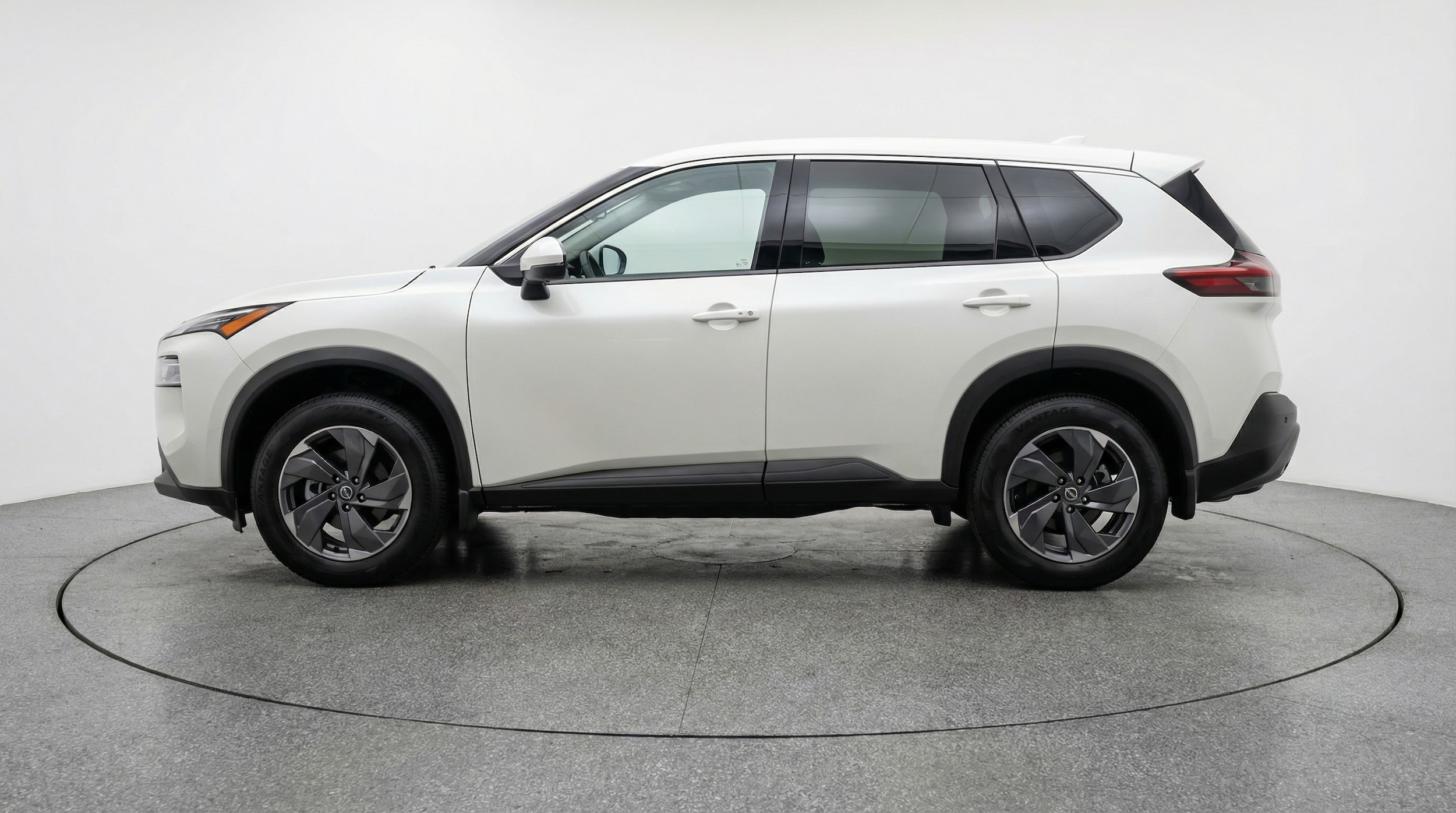 Thumbnail: 2025 Nissan Rogue - 4