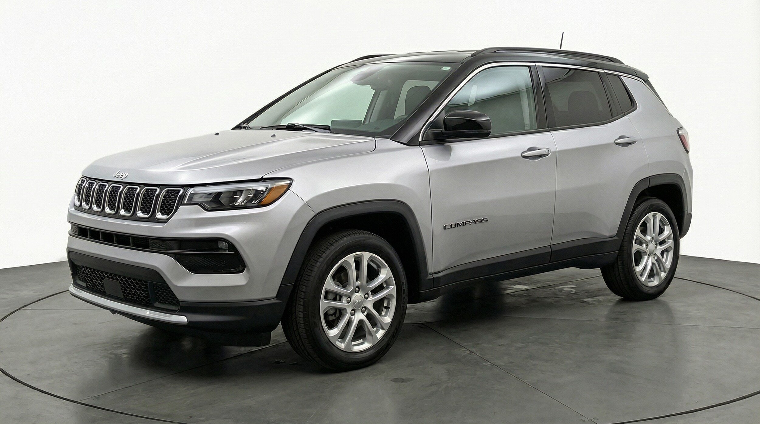 Thumbnail: 2025 Jeep Compass - 3