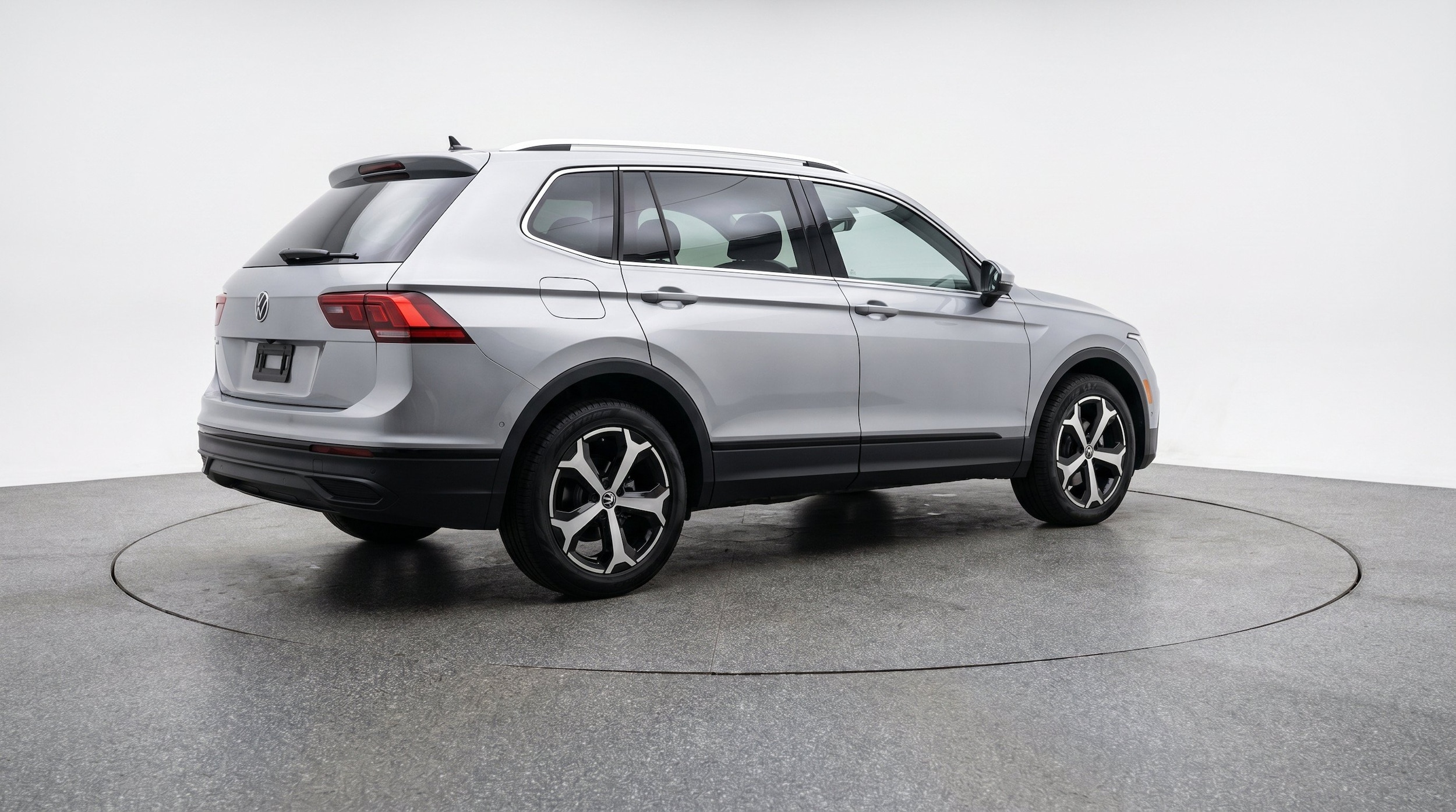 Thumbnail: 2026 Volkswagen Tiguan - 9