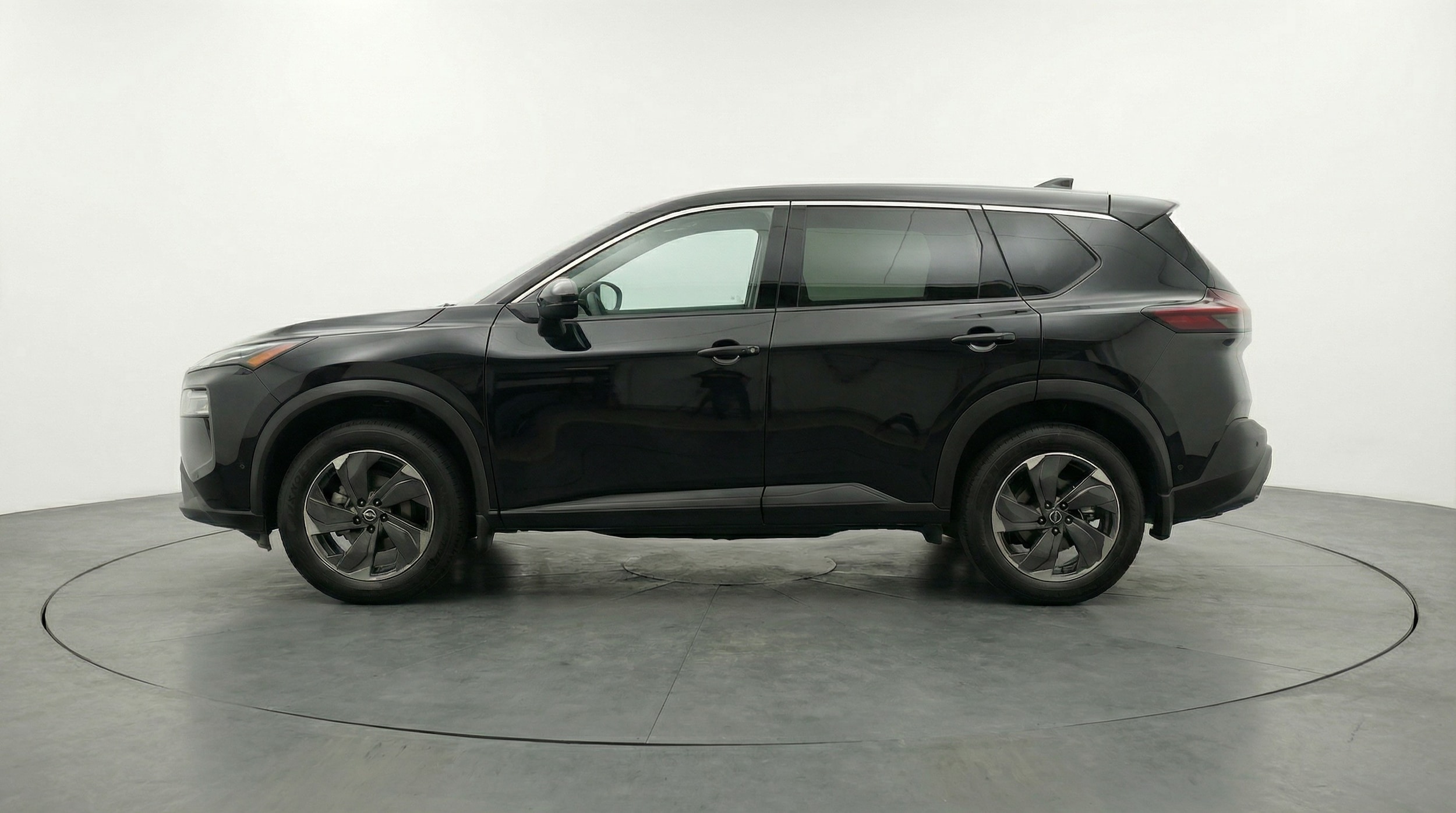 Thumbnail: 2025 Nissan Rogue - 4