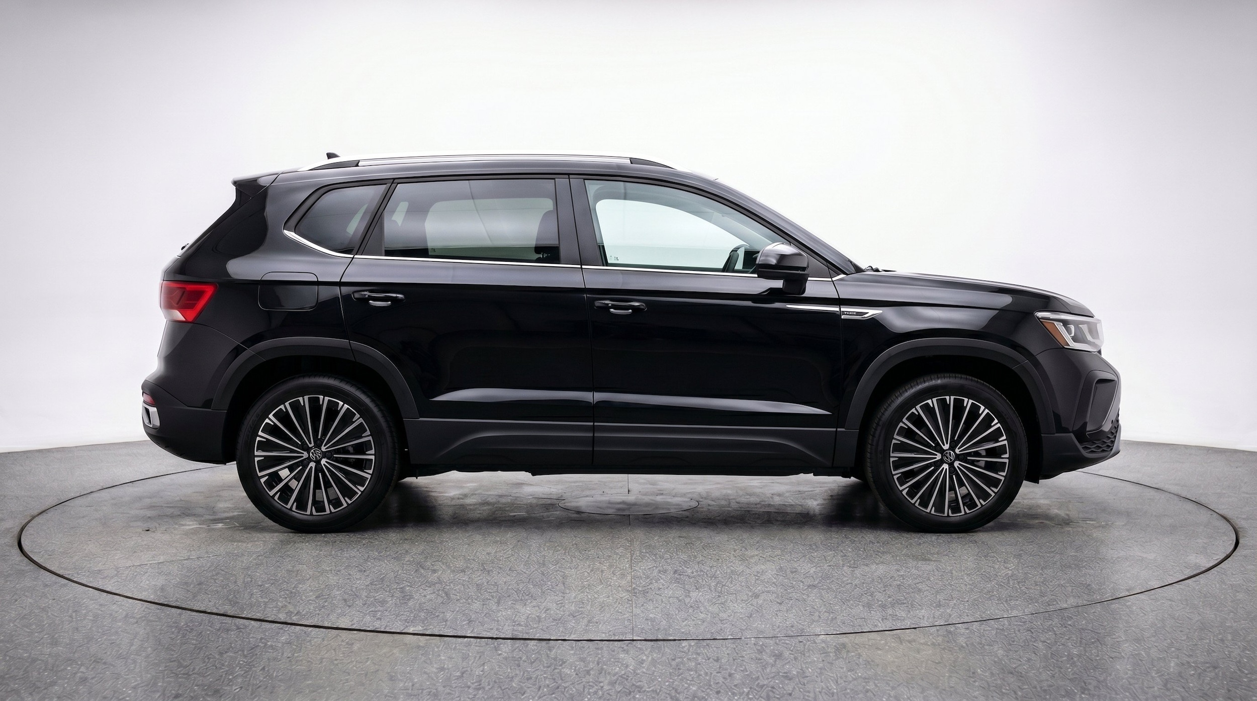 Thumbnail: 2026 Volkswagen Taos - 11