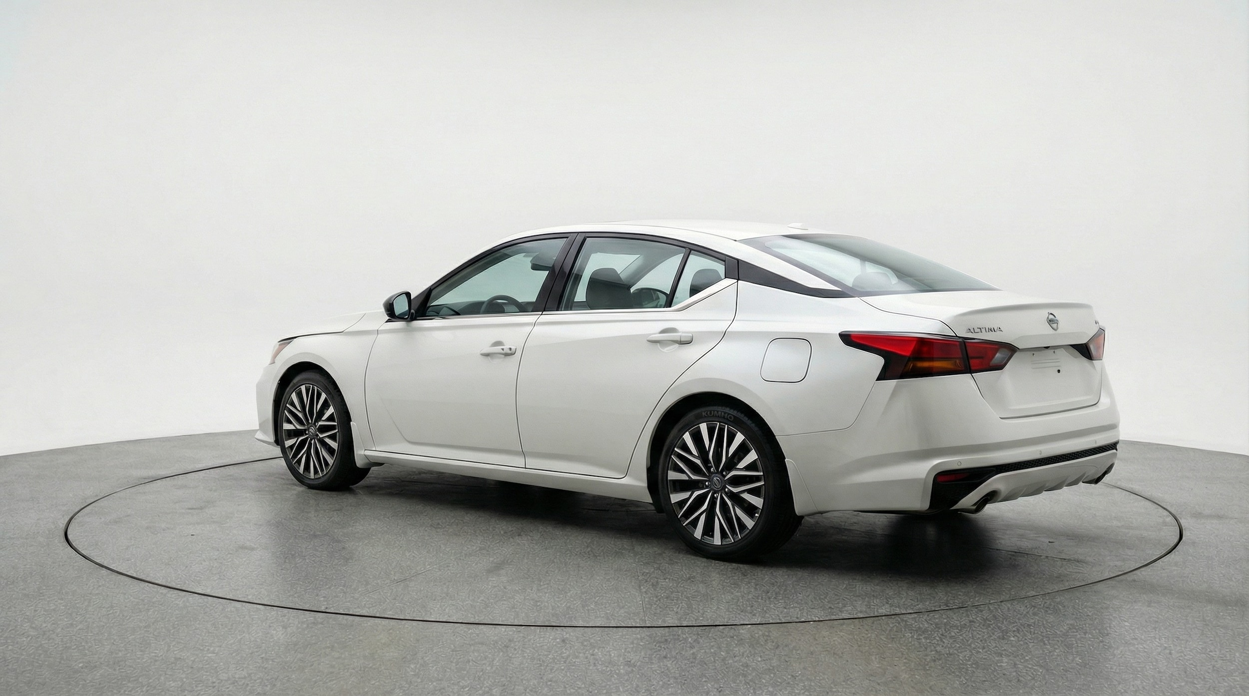 Thumbnail: 2025 Nissan Altima - 5