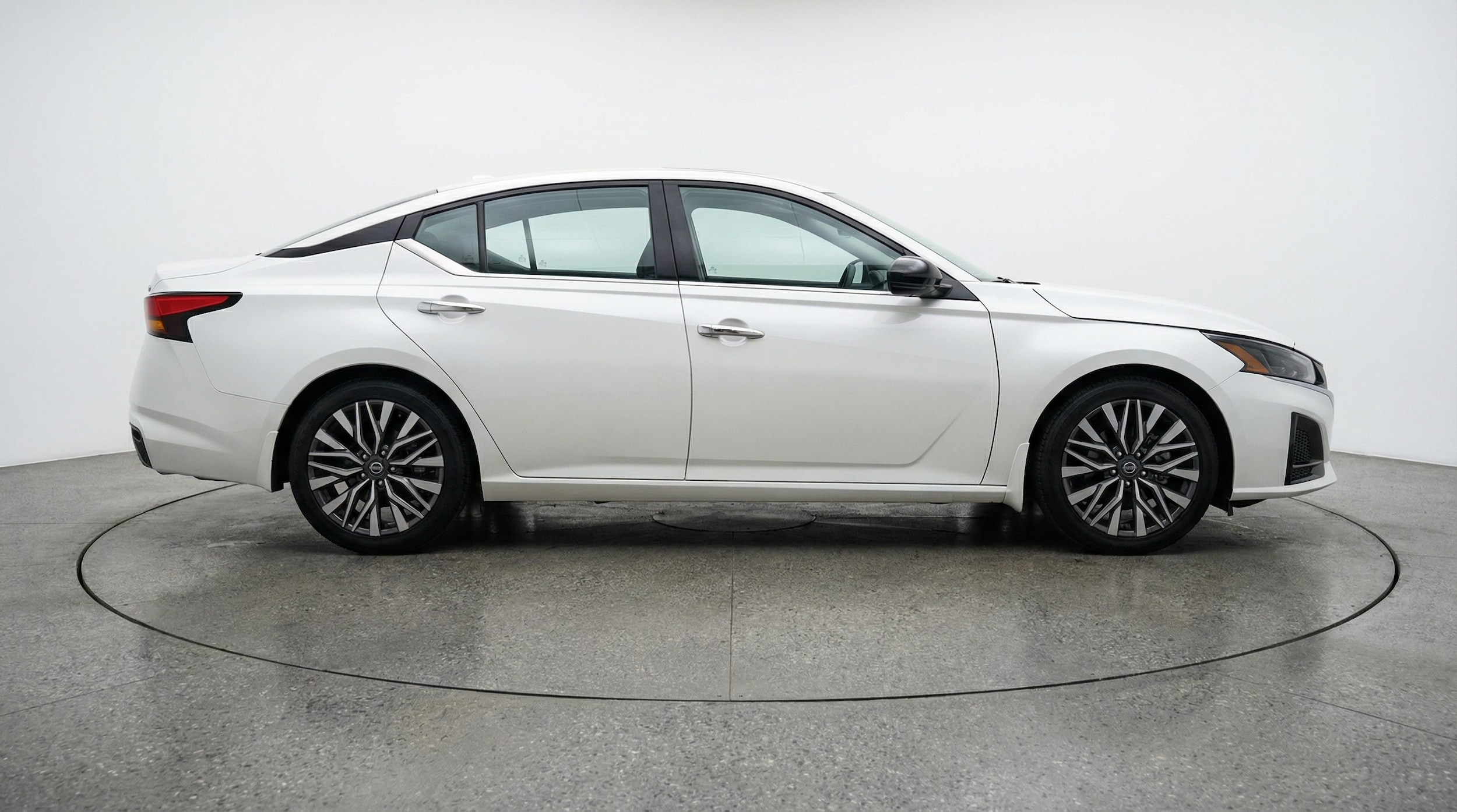 Thumbnail: 2025 Nissan Altima - 8