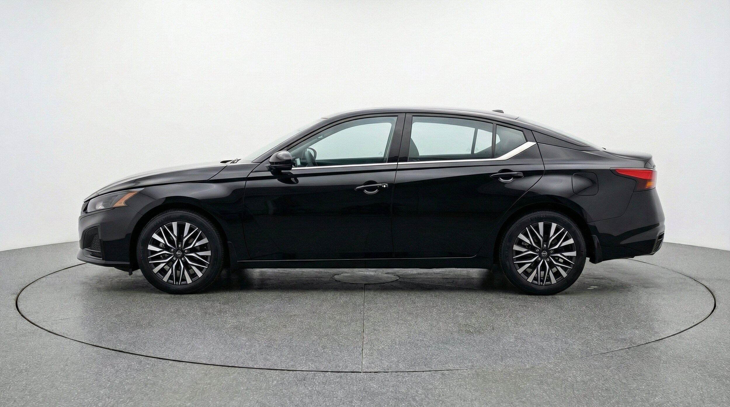 Thumbnail: 2026 Nissan Altima - 5
