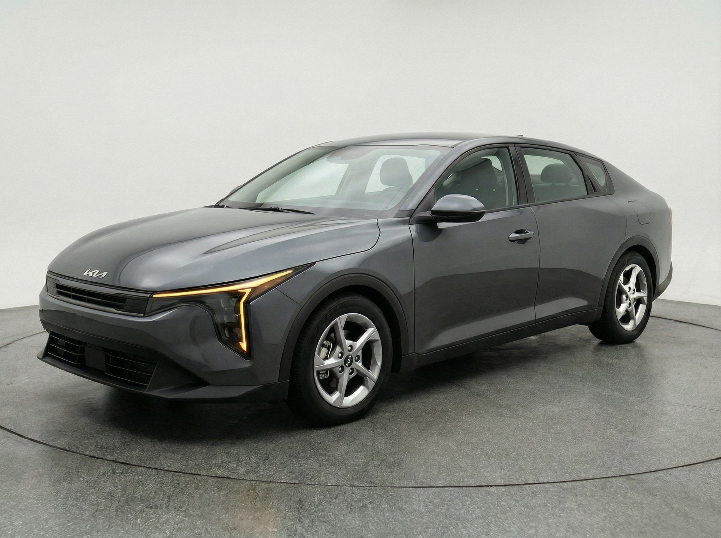 Thumbnail: 2025 Kia K4 - 3