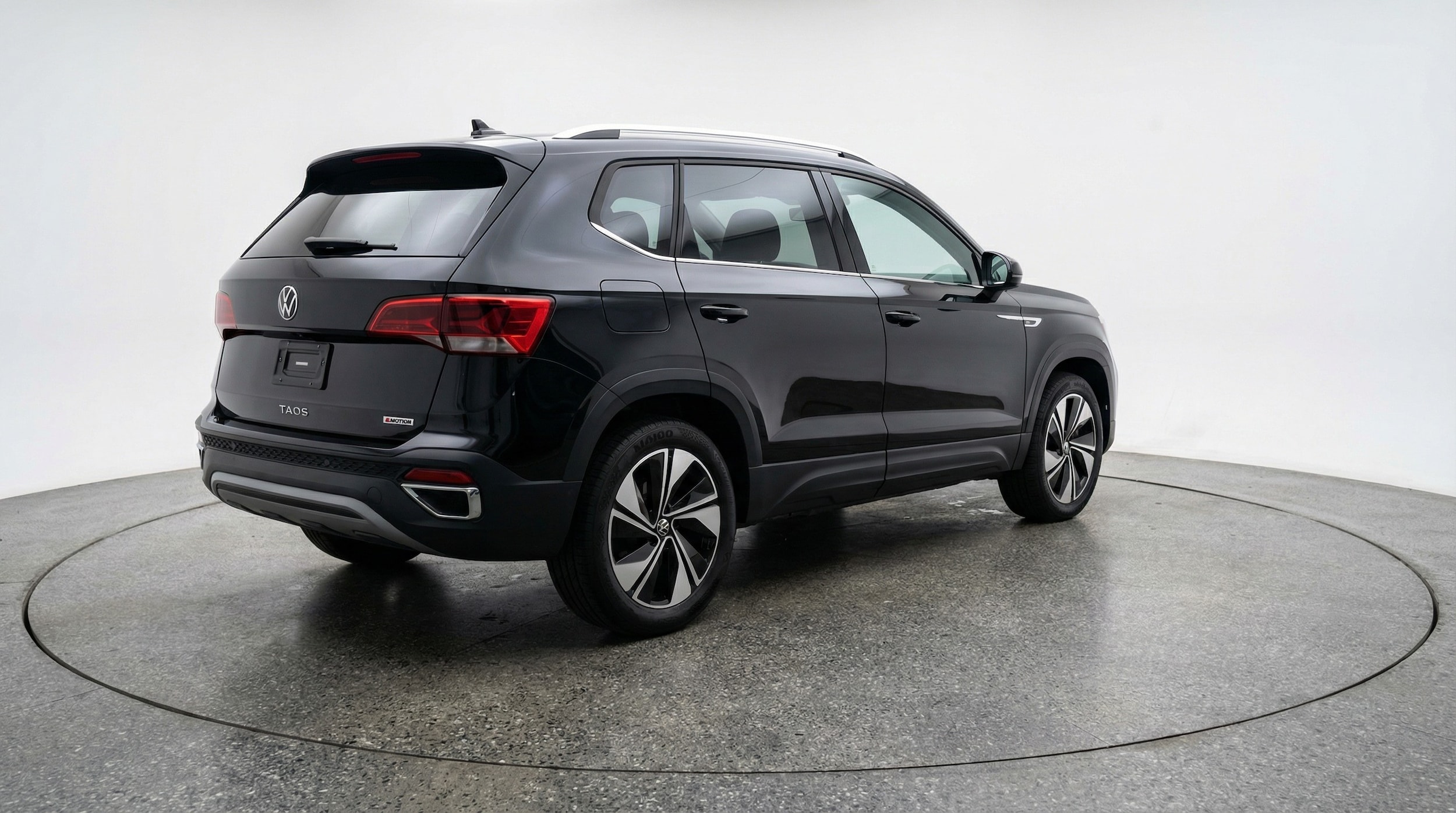 Thumbnail: 2025 Volkswagen Taos - 7