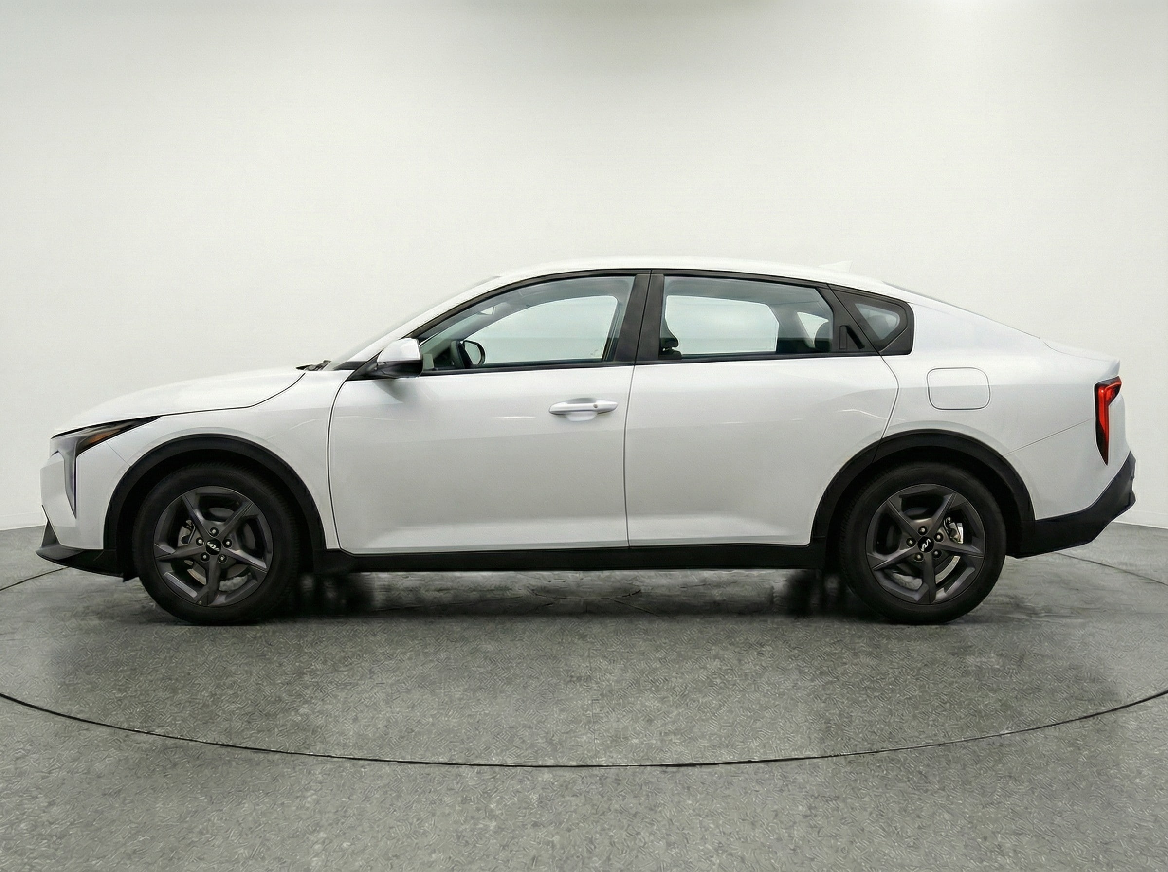 Thumbnail: 2025 Kia K4 - 4