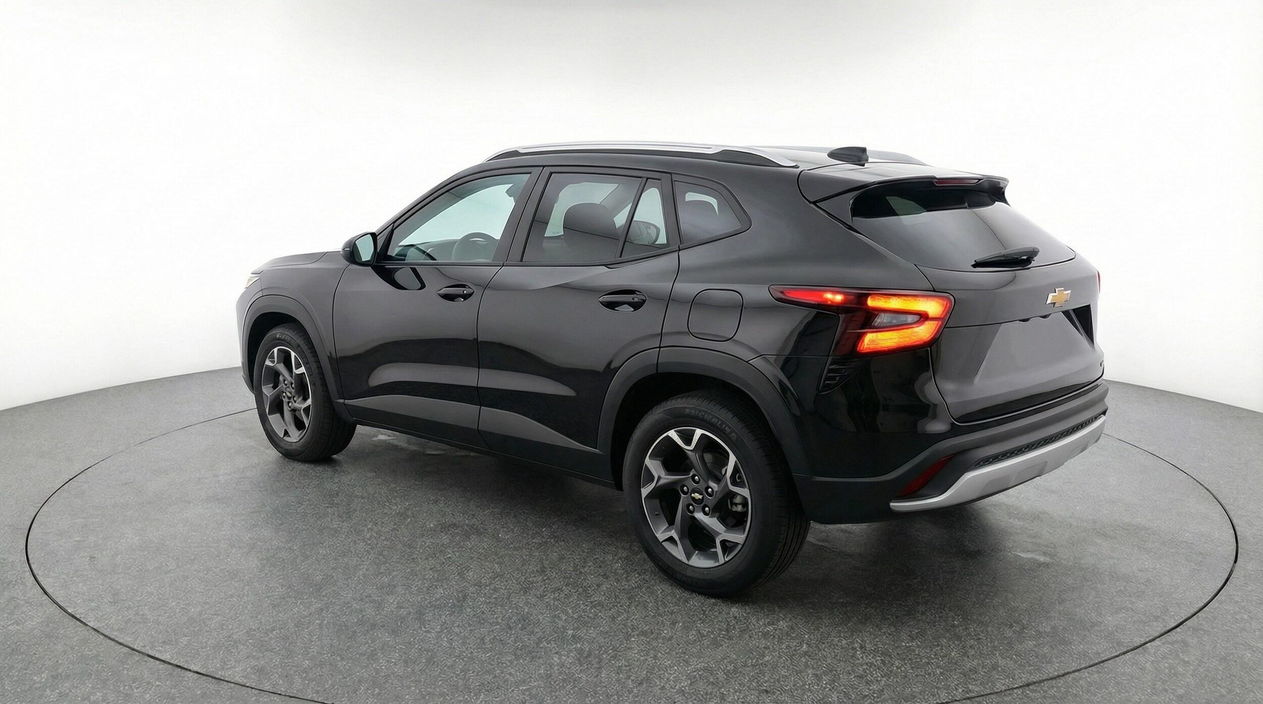 Thumbnail: 2025 Chevrolet Trax - 5