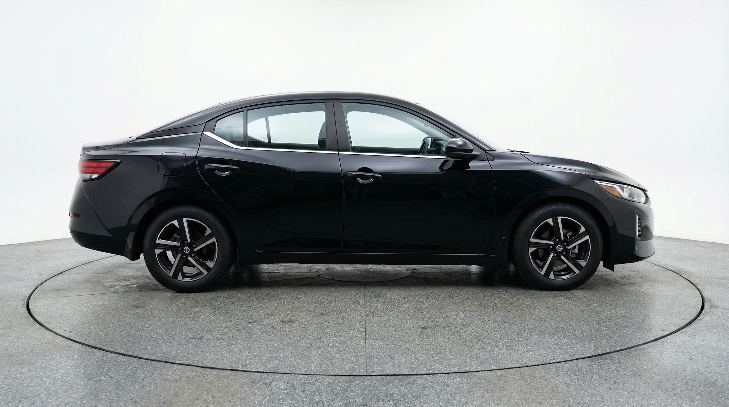 Thumbnail: 2025 Nissan Sentra - 4