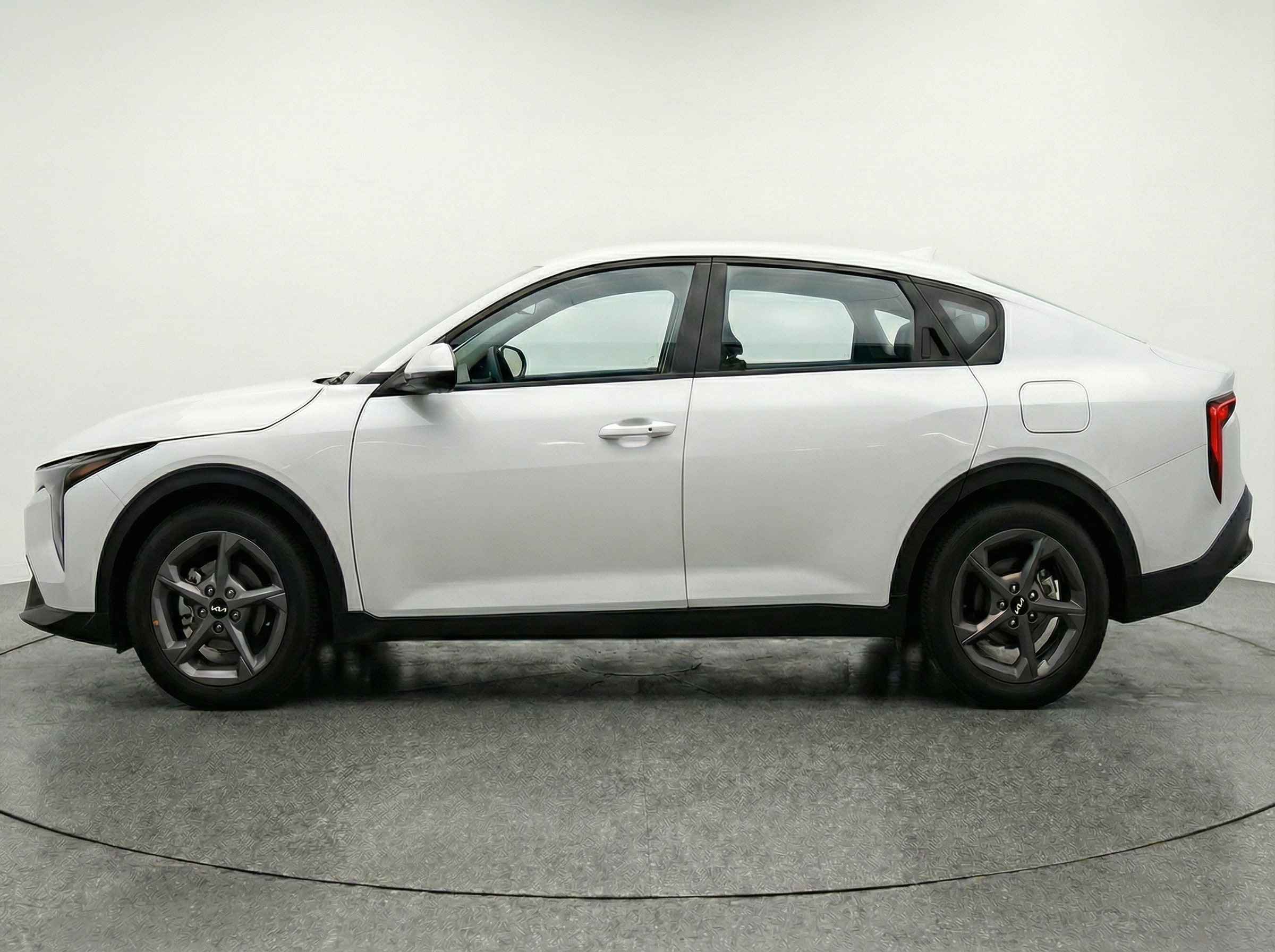 Thumbnail: 2025 Kia K4 - 4