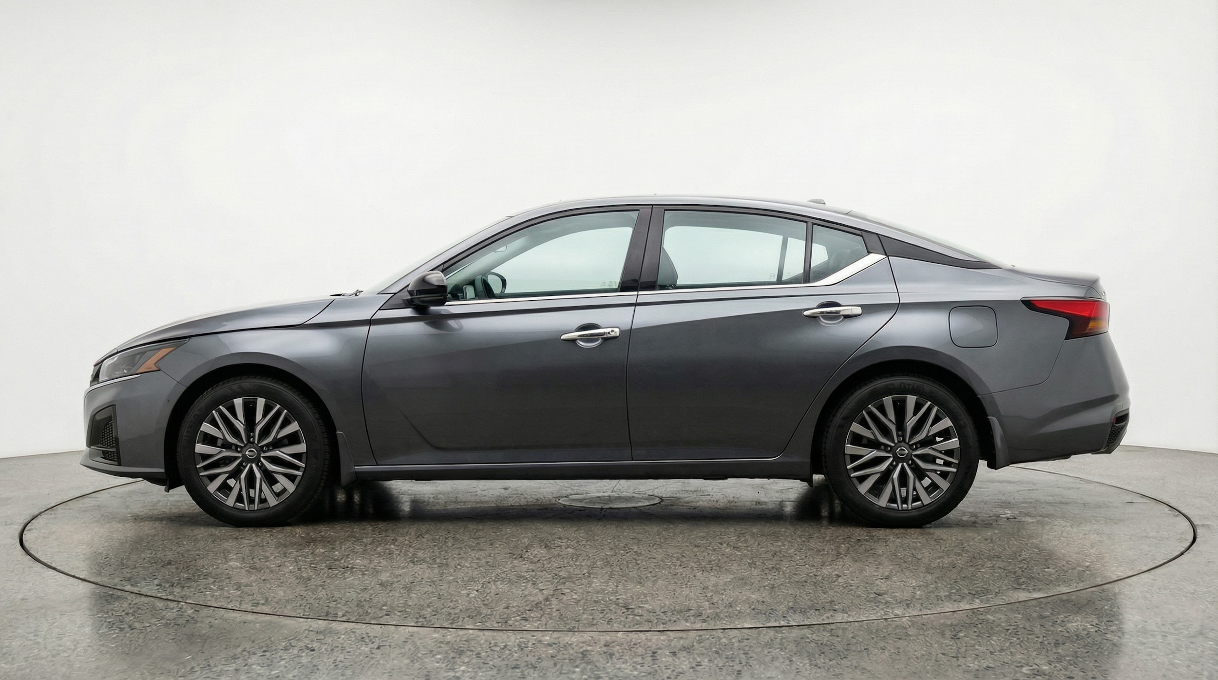 Thumbnail: 2025 Nissan Altima - 4