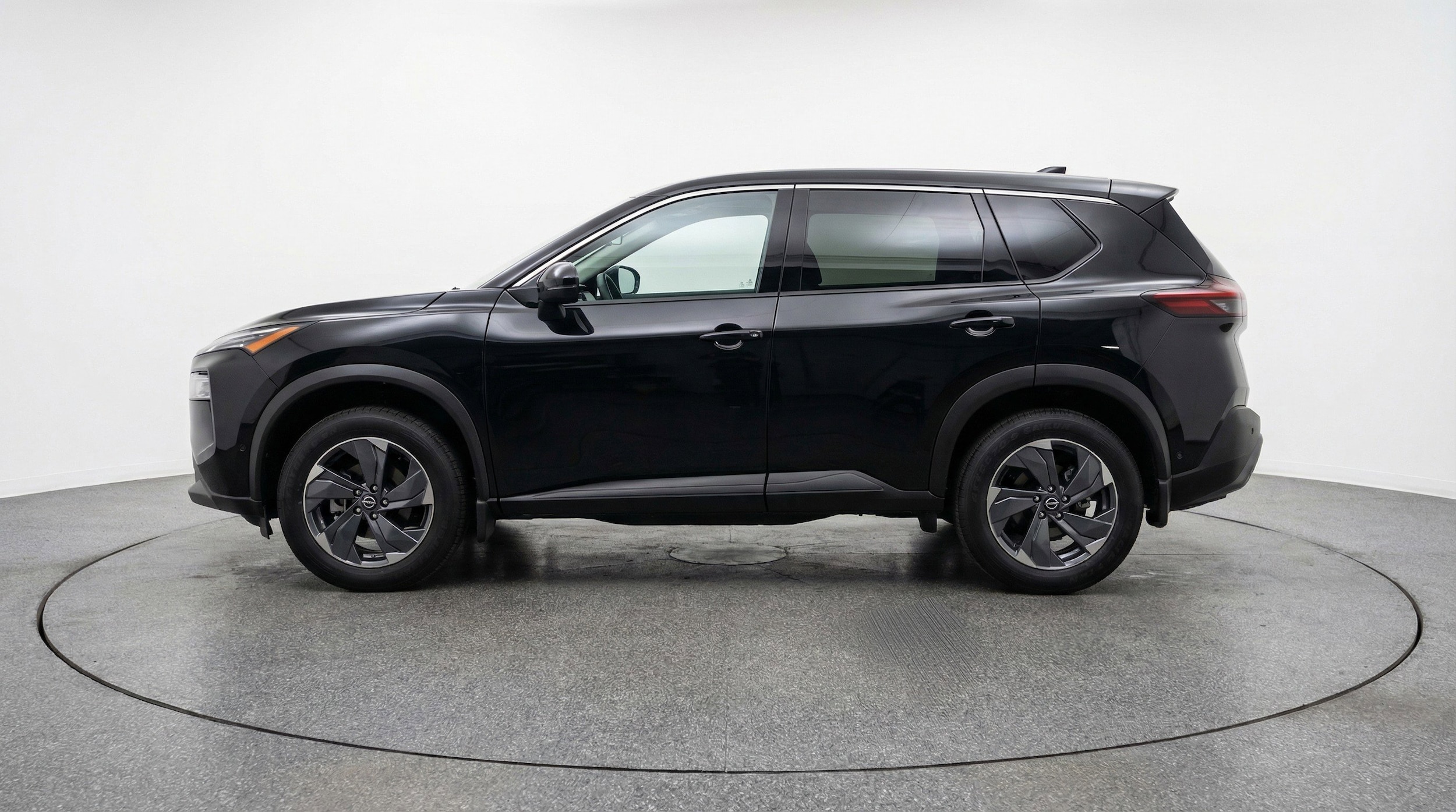Thumbnail: 2025 Nissan Rogue - 5