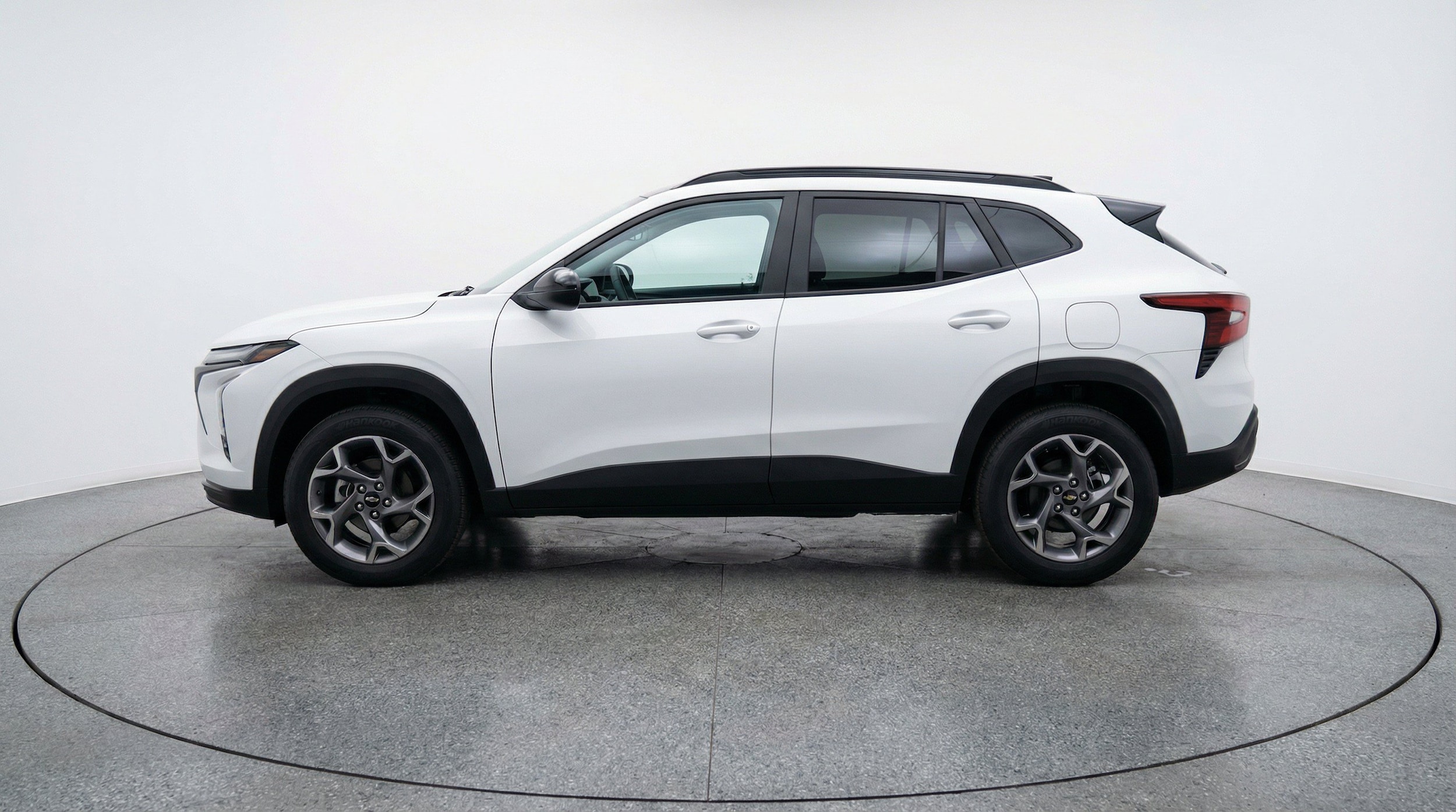 Thumbnail: 2025 Chevrolet Trax - 5