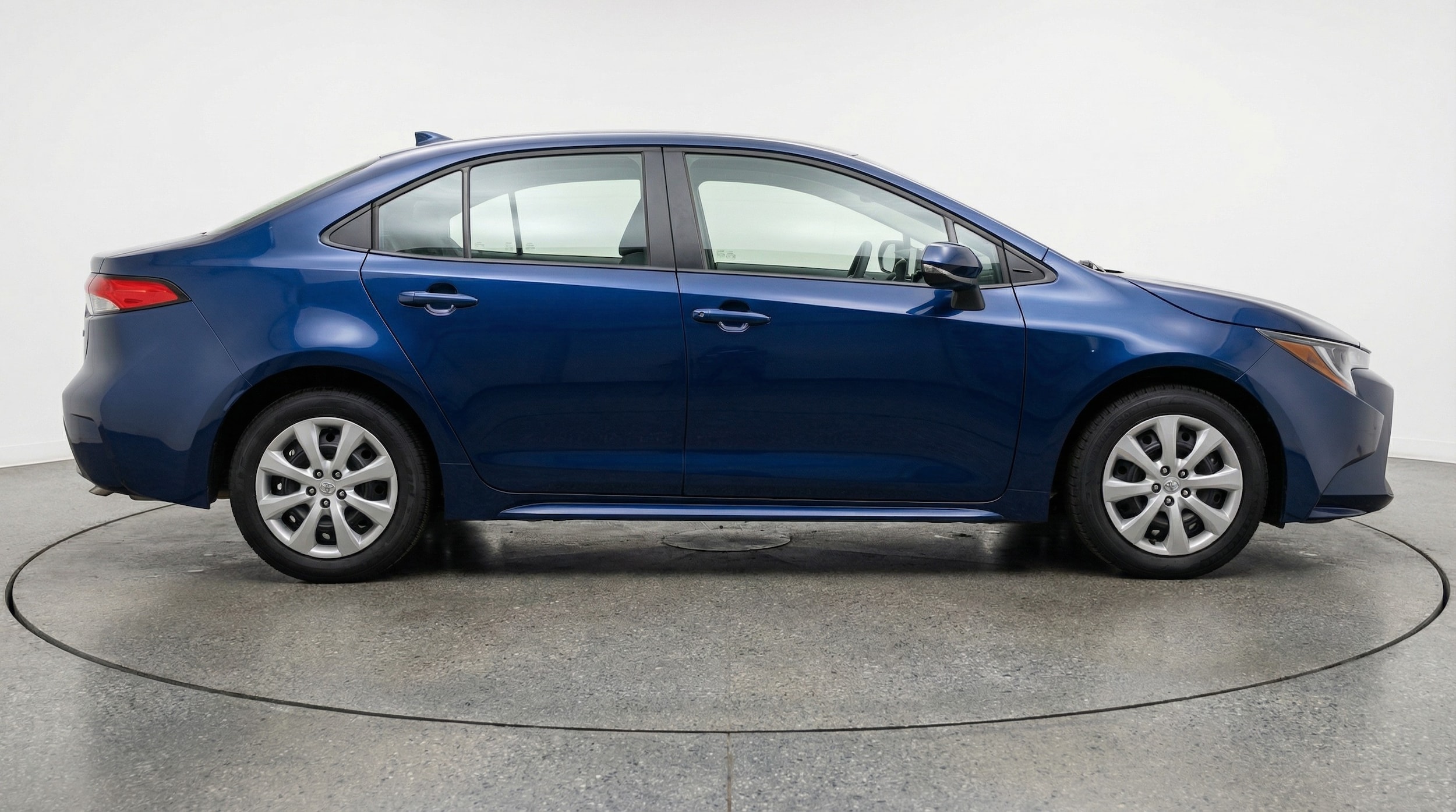 Thumbnail: 2025 Toyota Corolla - 8