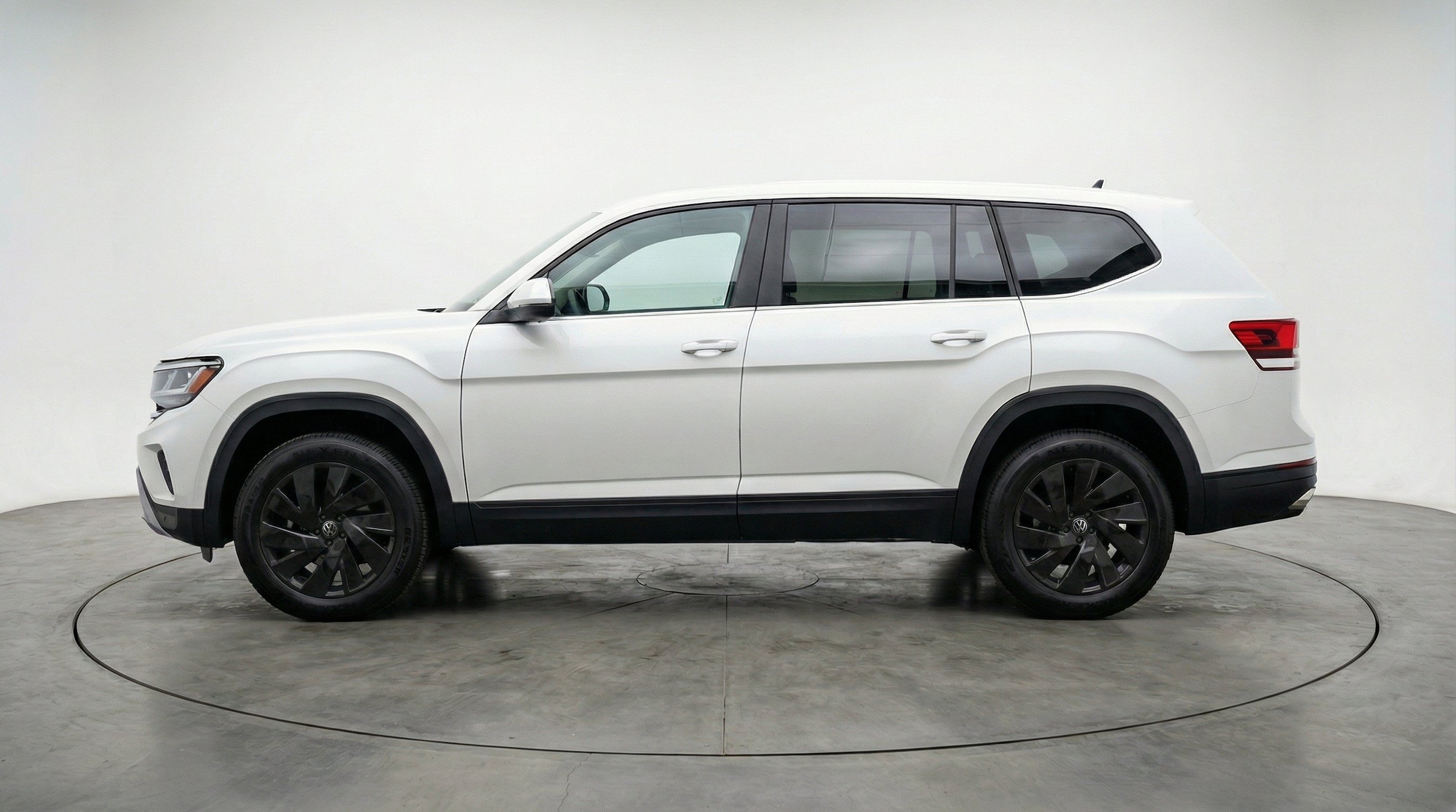 Thumbnail: 2026 Volkswagen Atlas - 5